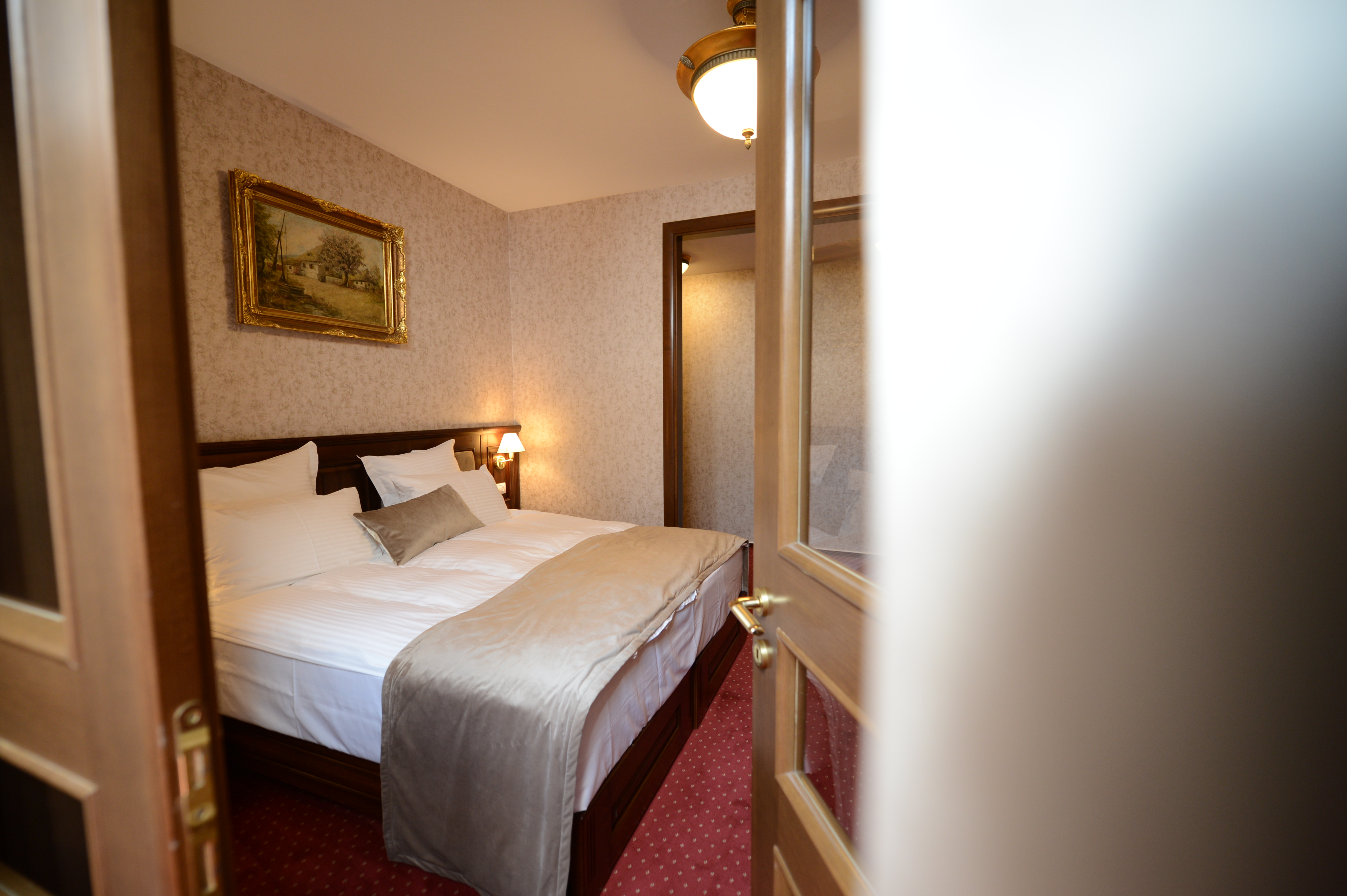 Suite Deluxe King Bed