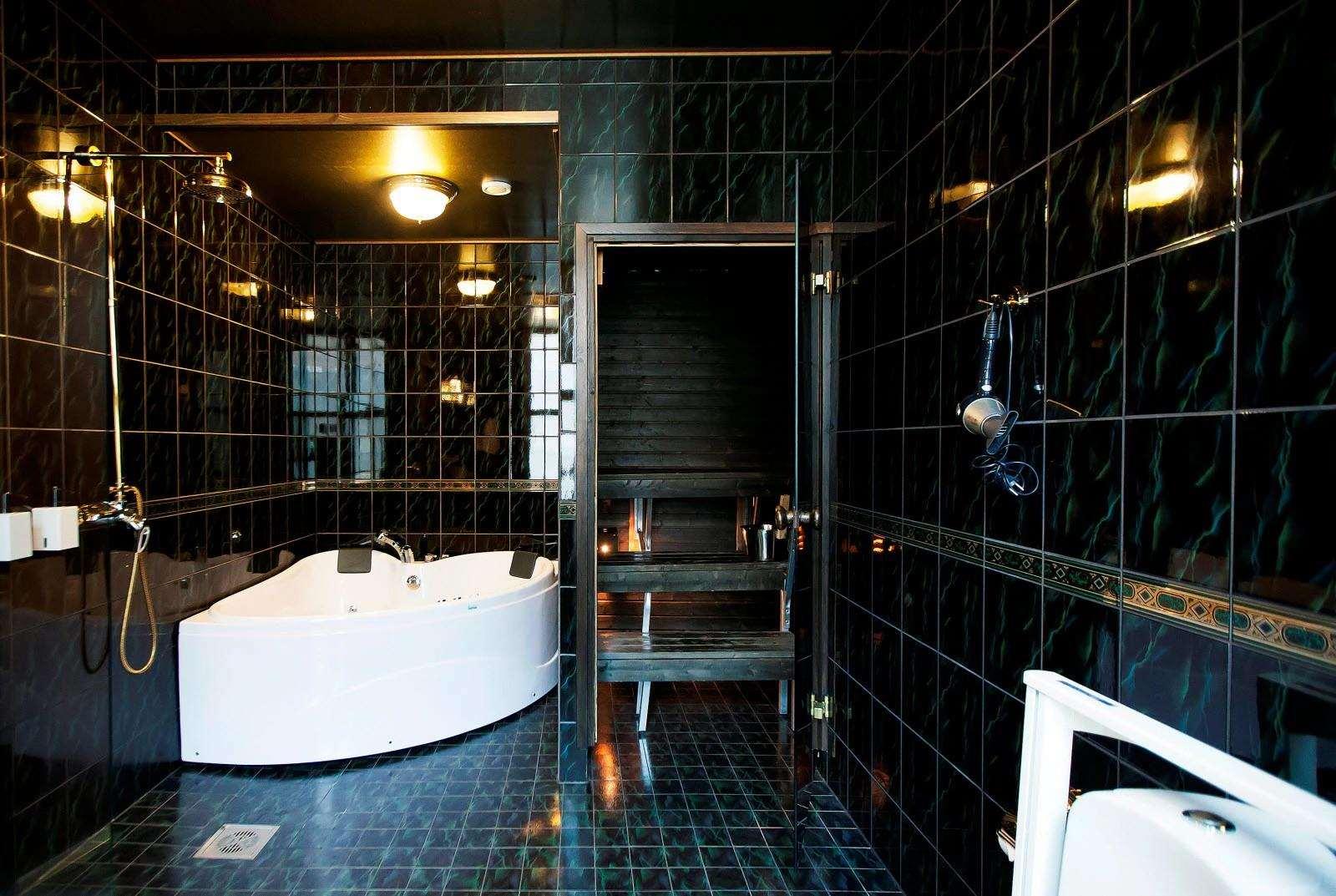 Double Single King Bed with Jacuzzi