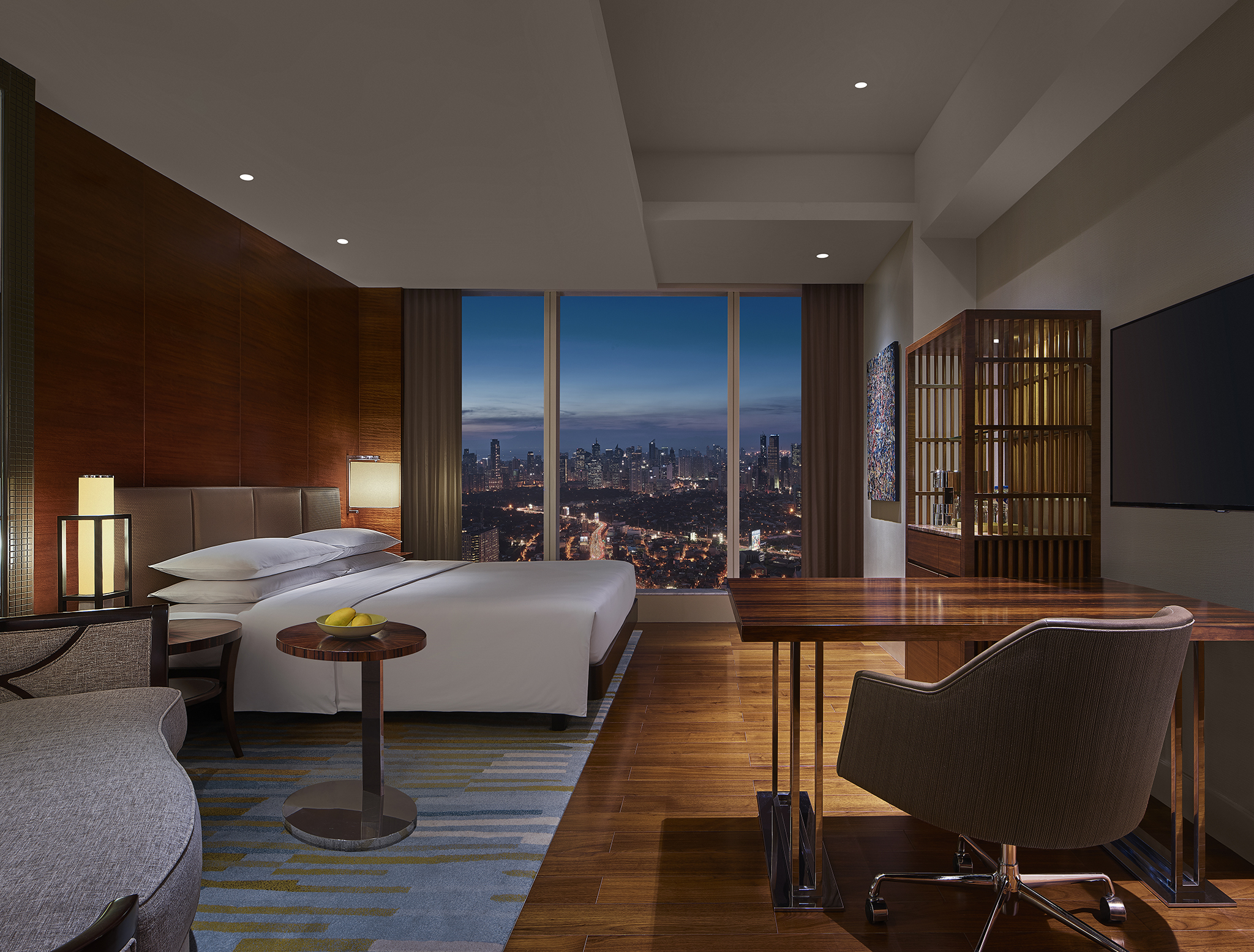 Double Deluxe King Bed