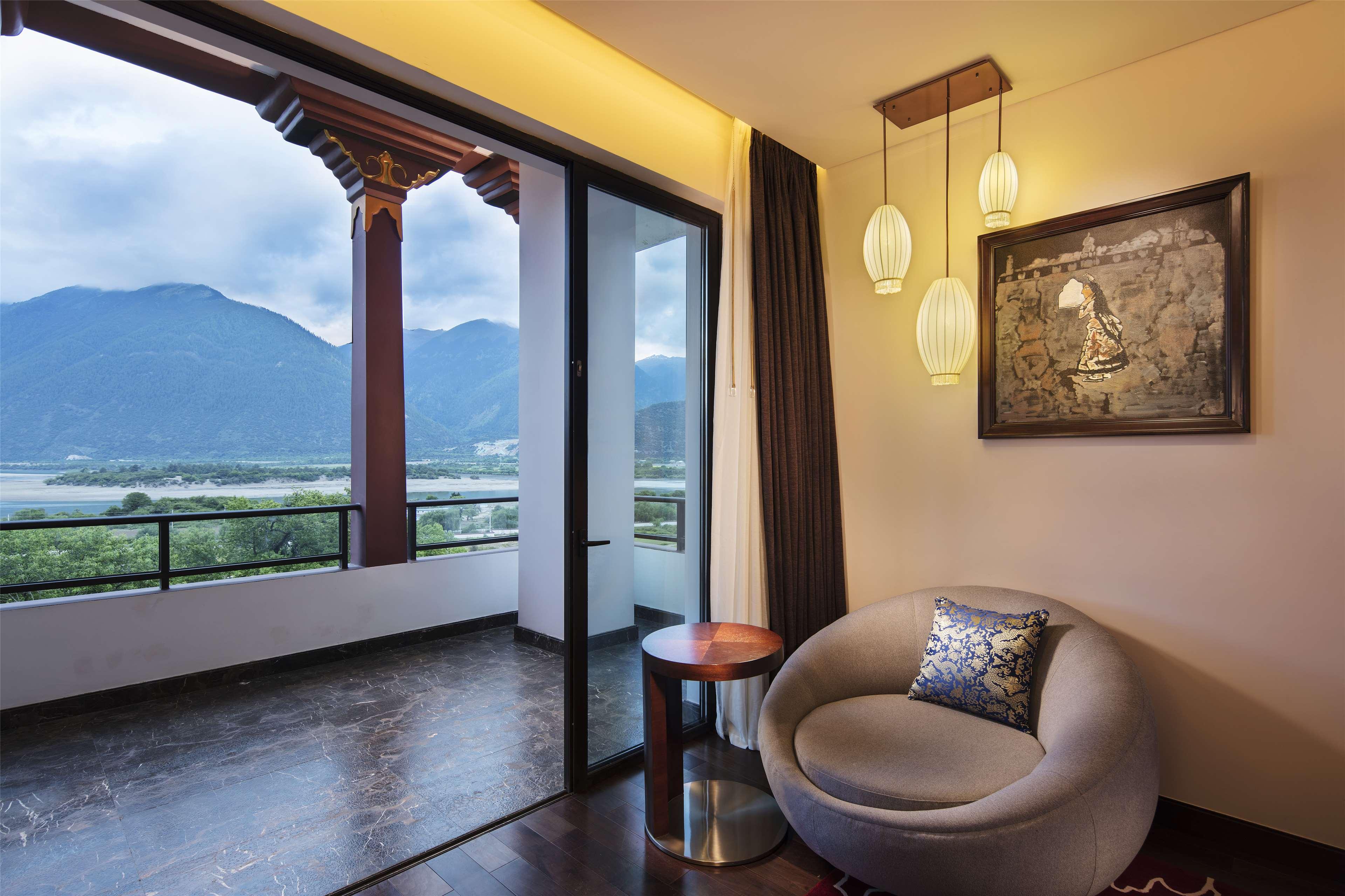 Suite Deluxe River View