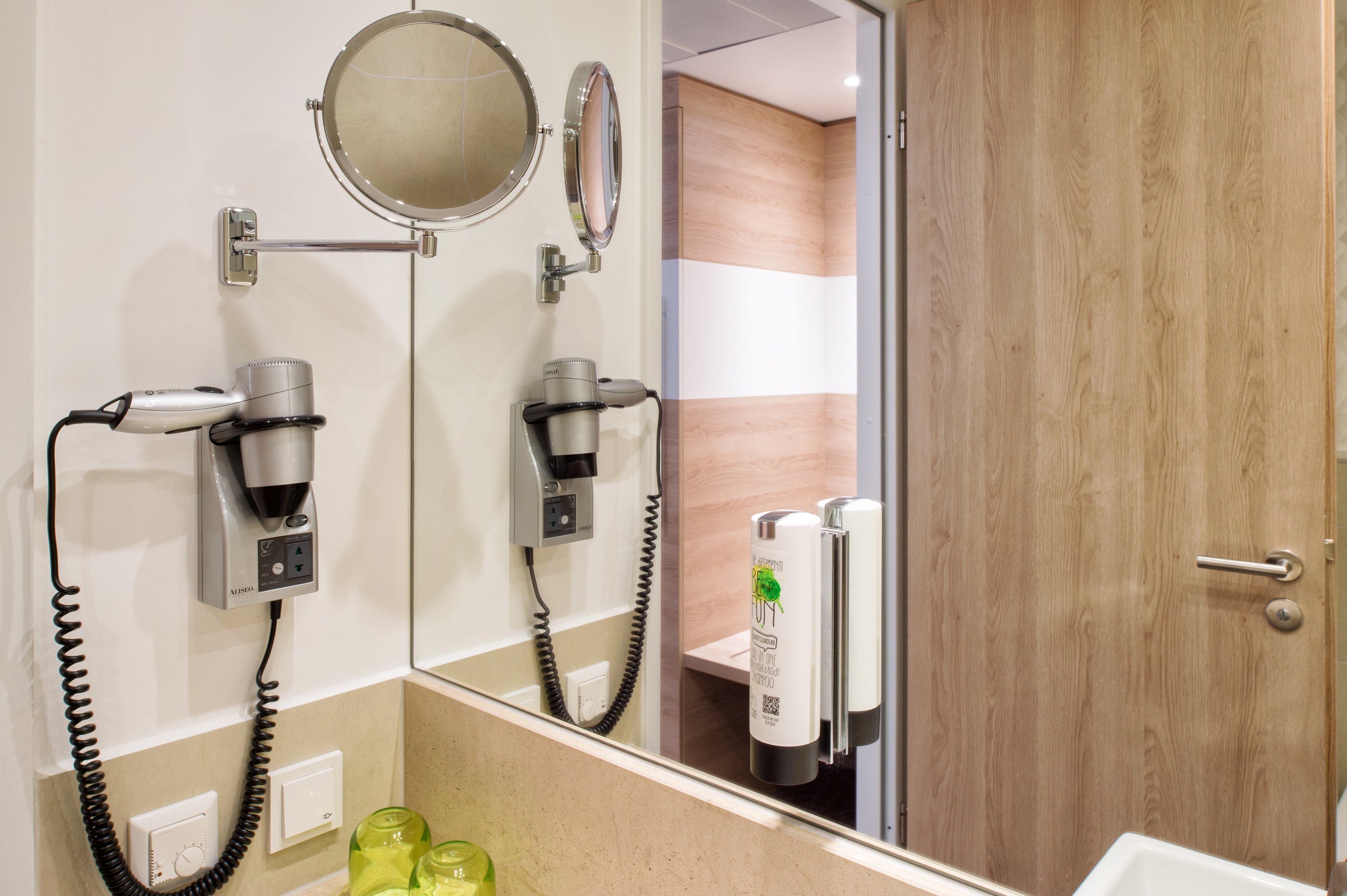 Double Accessible-queen Size Bed