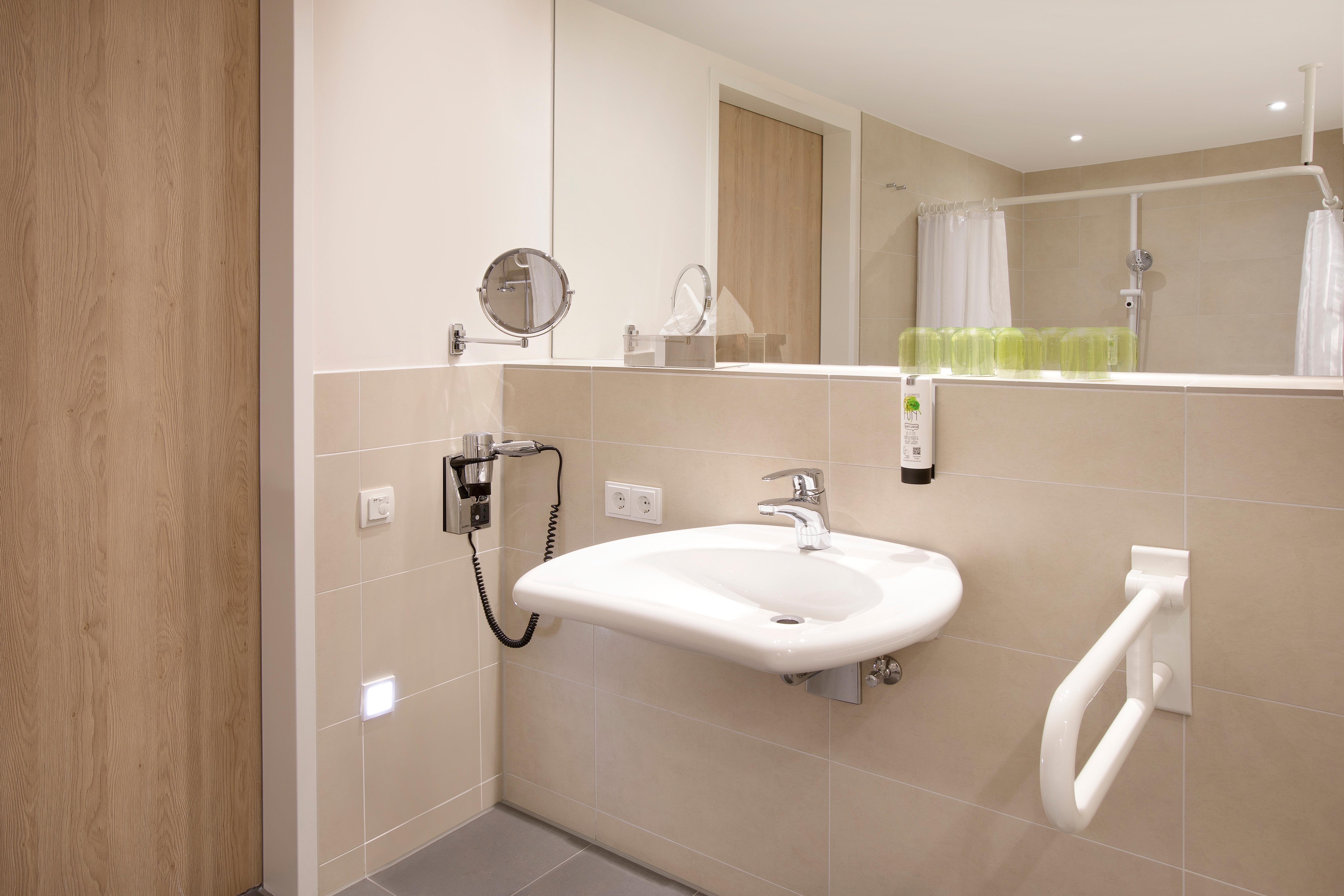 Double Accessible-queen Size Bed