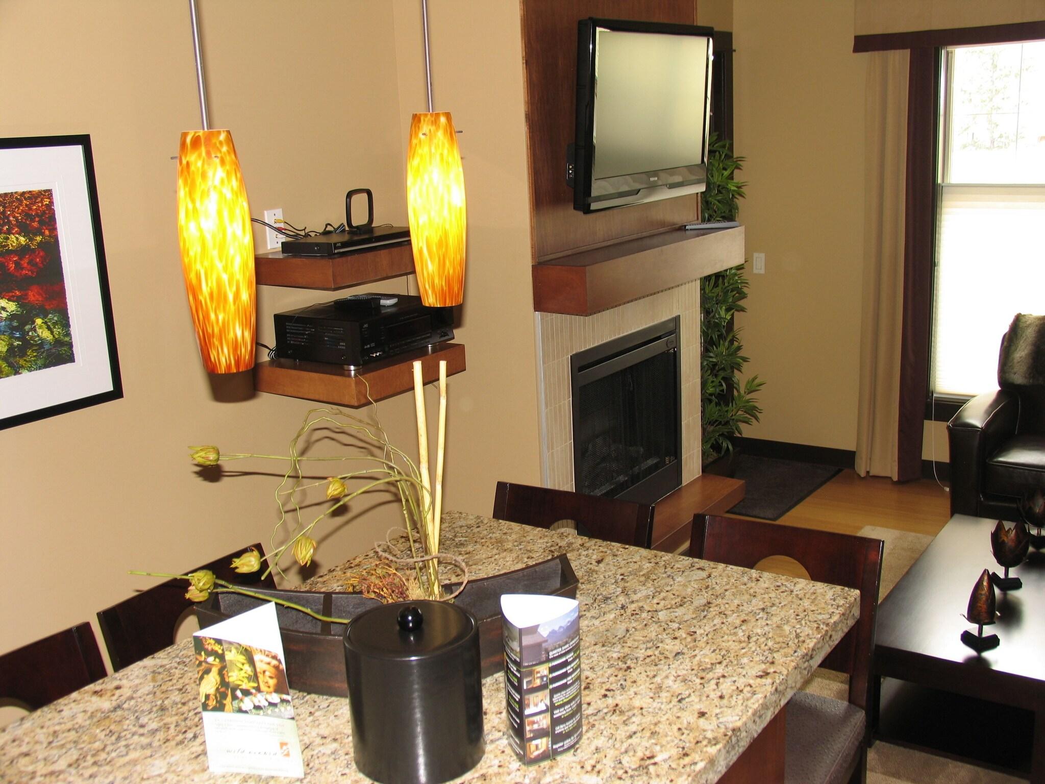 Suite Queen Size Bed