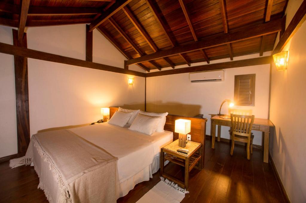 Bungalow King Size Bed