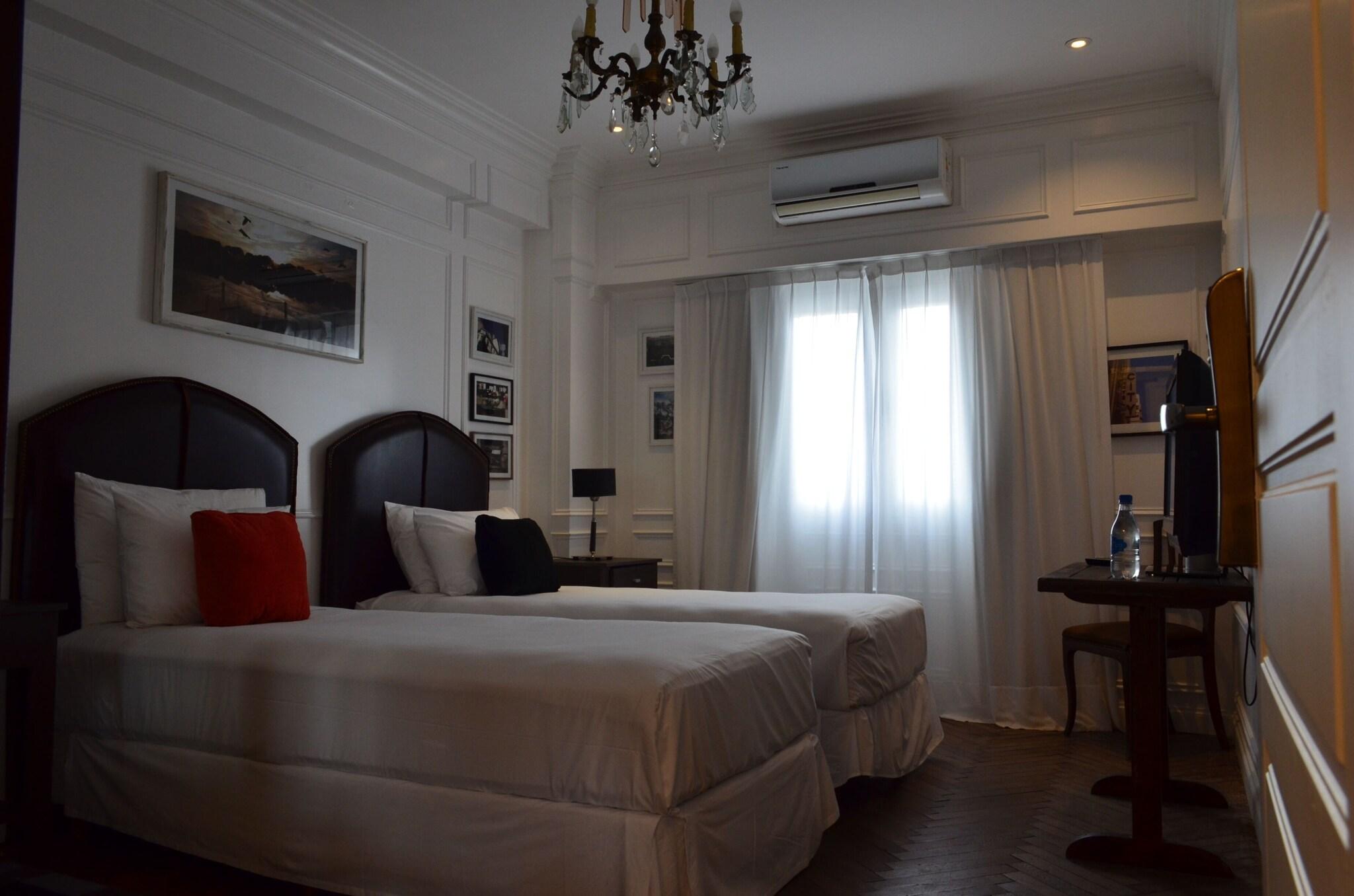 Double or Twin Deluxe Two Beds