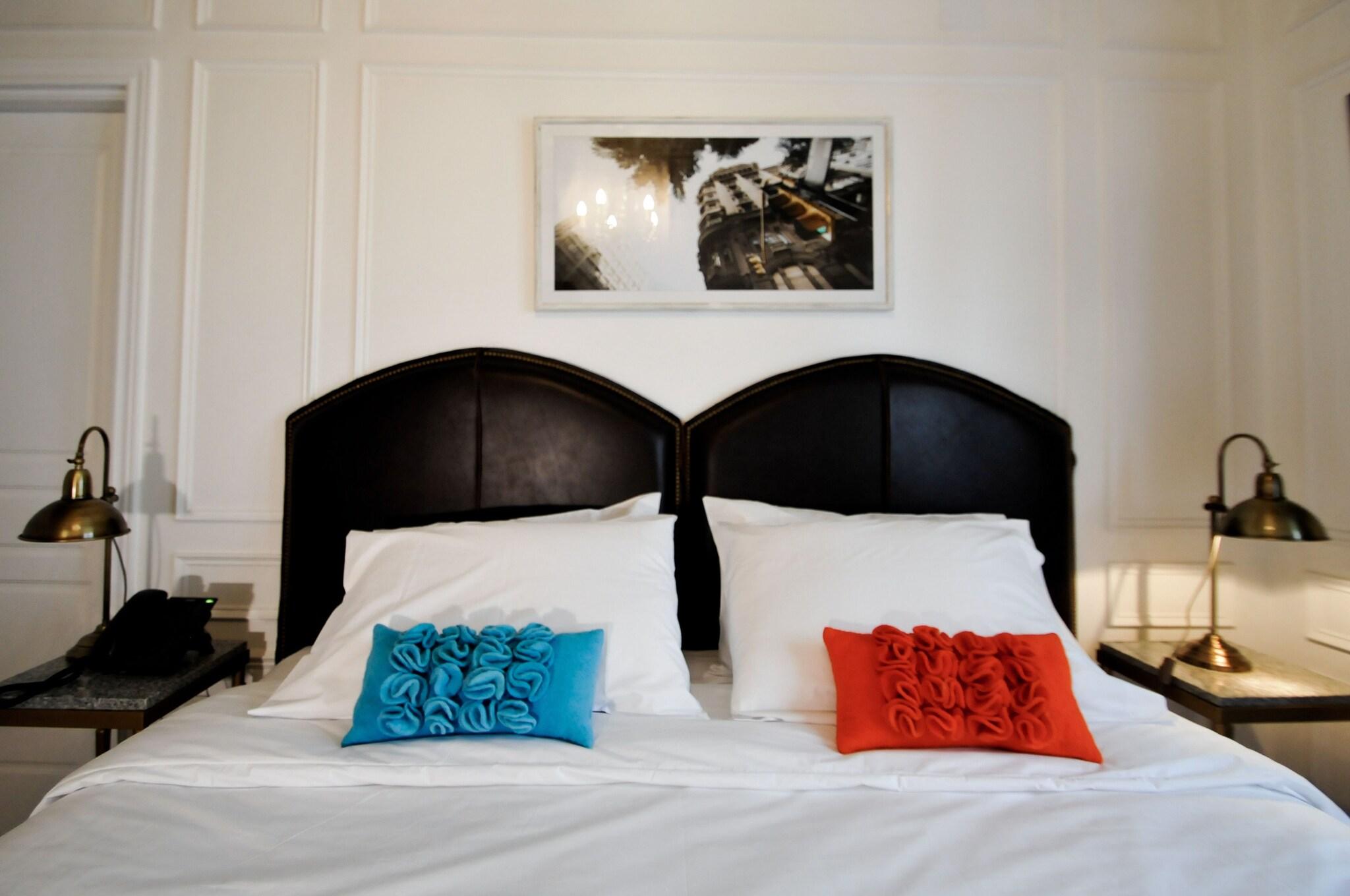 Double or Twin Deluxe Two Beds