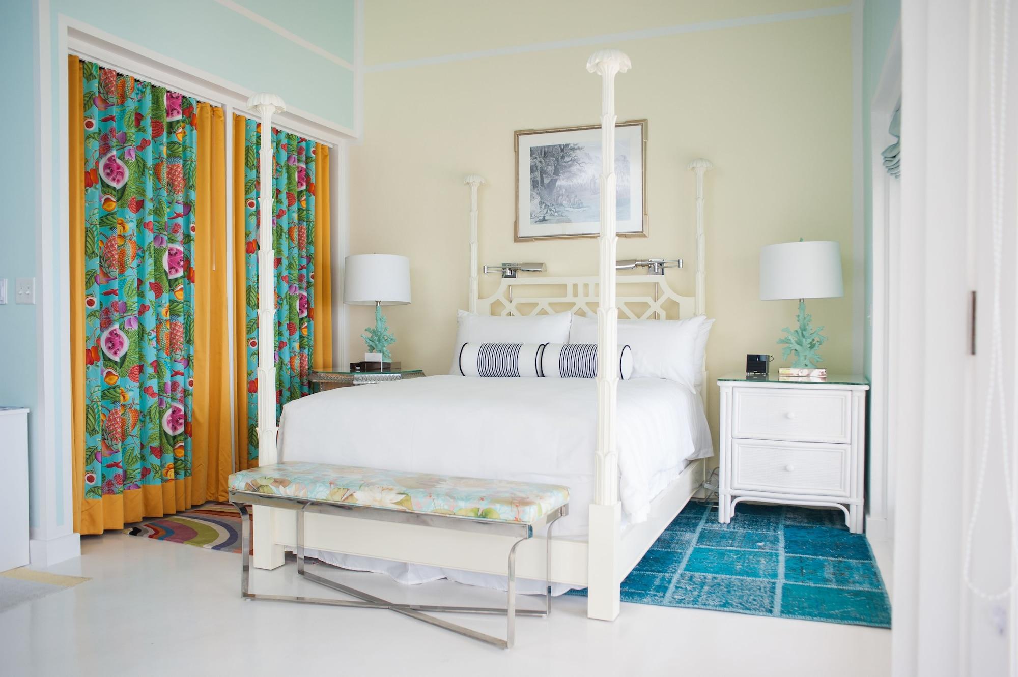 Junior Suite Ocean Front King Bed