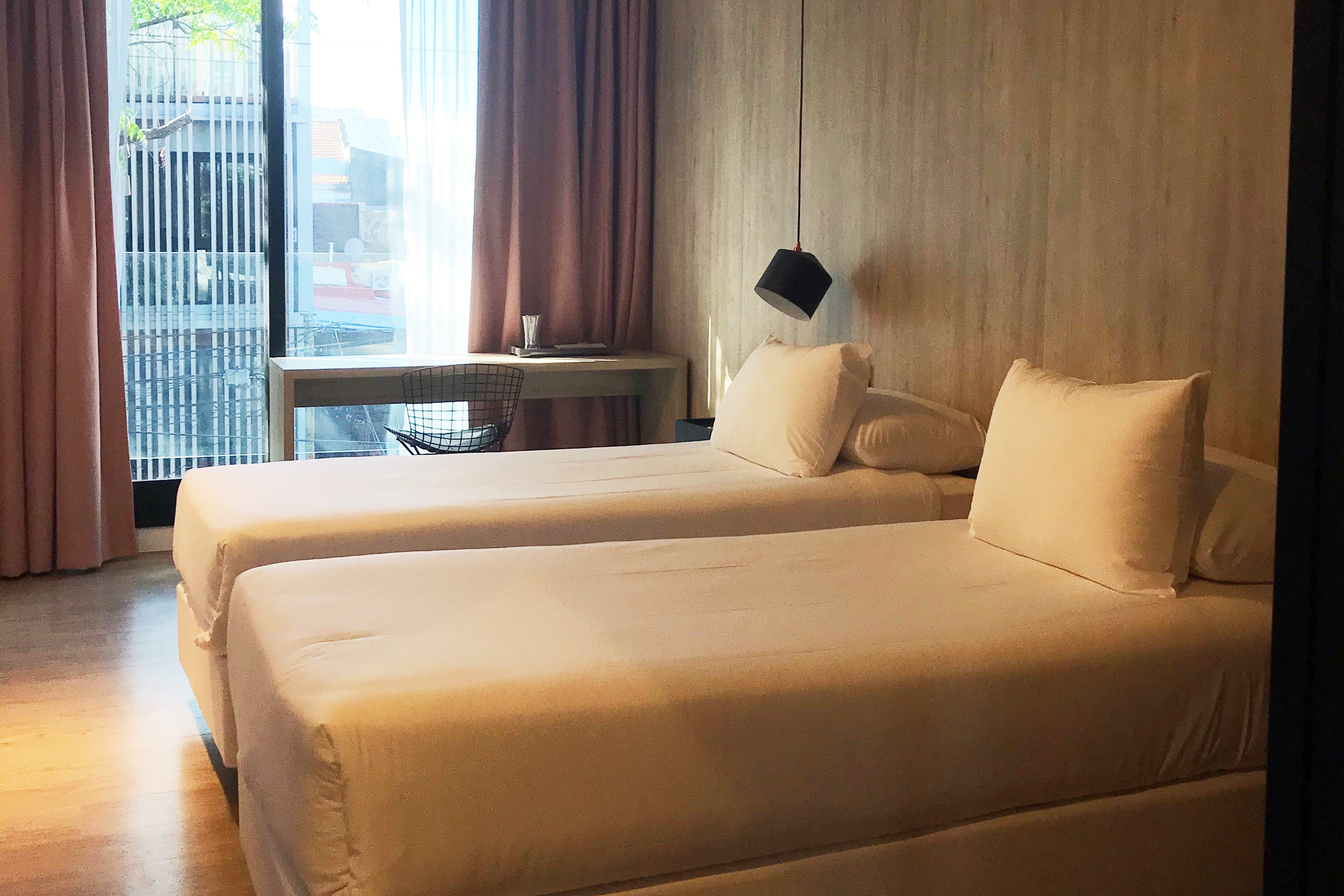 Double or Twin Standard