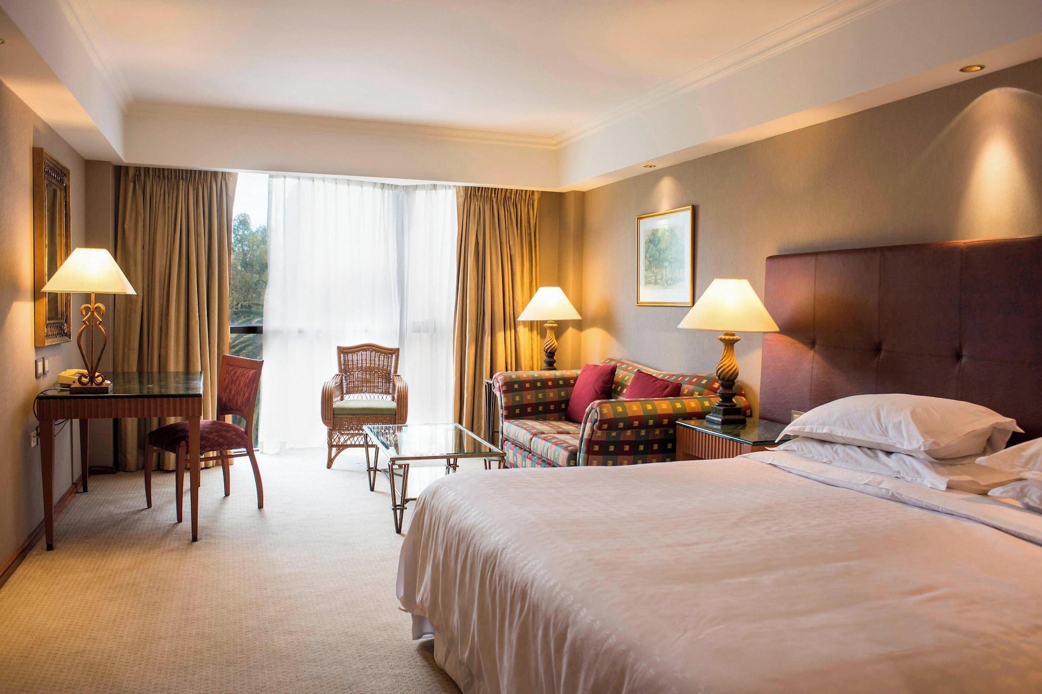 Double Classic King Bed