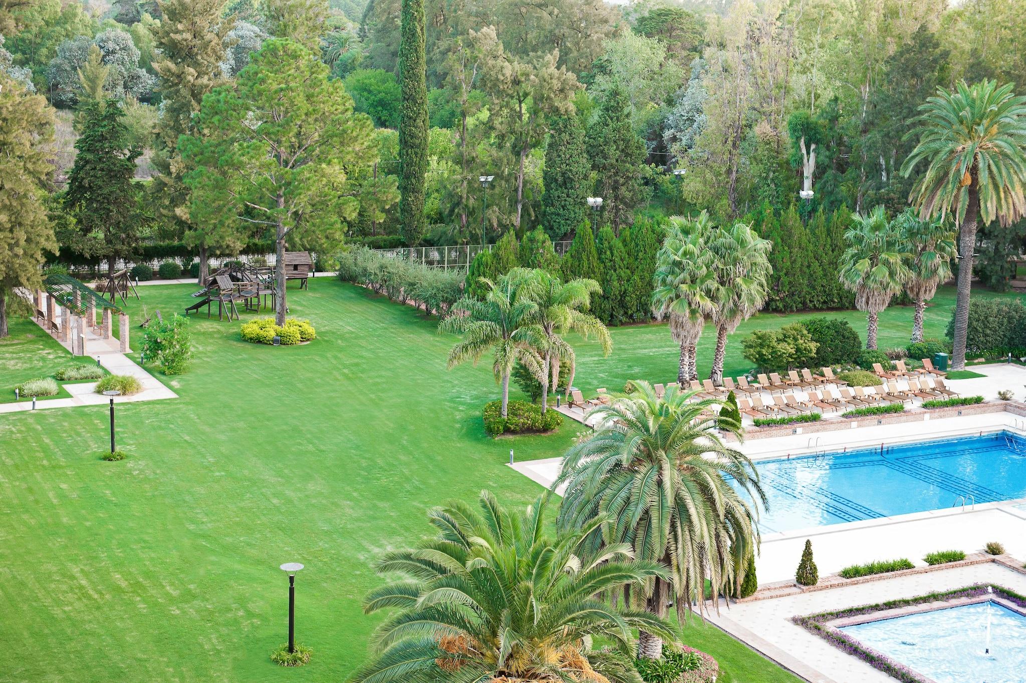 Double Executive King Bed