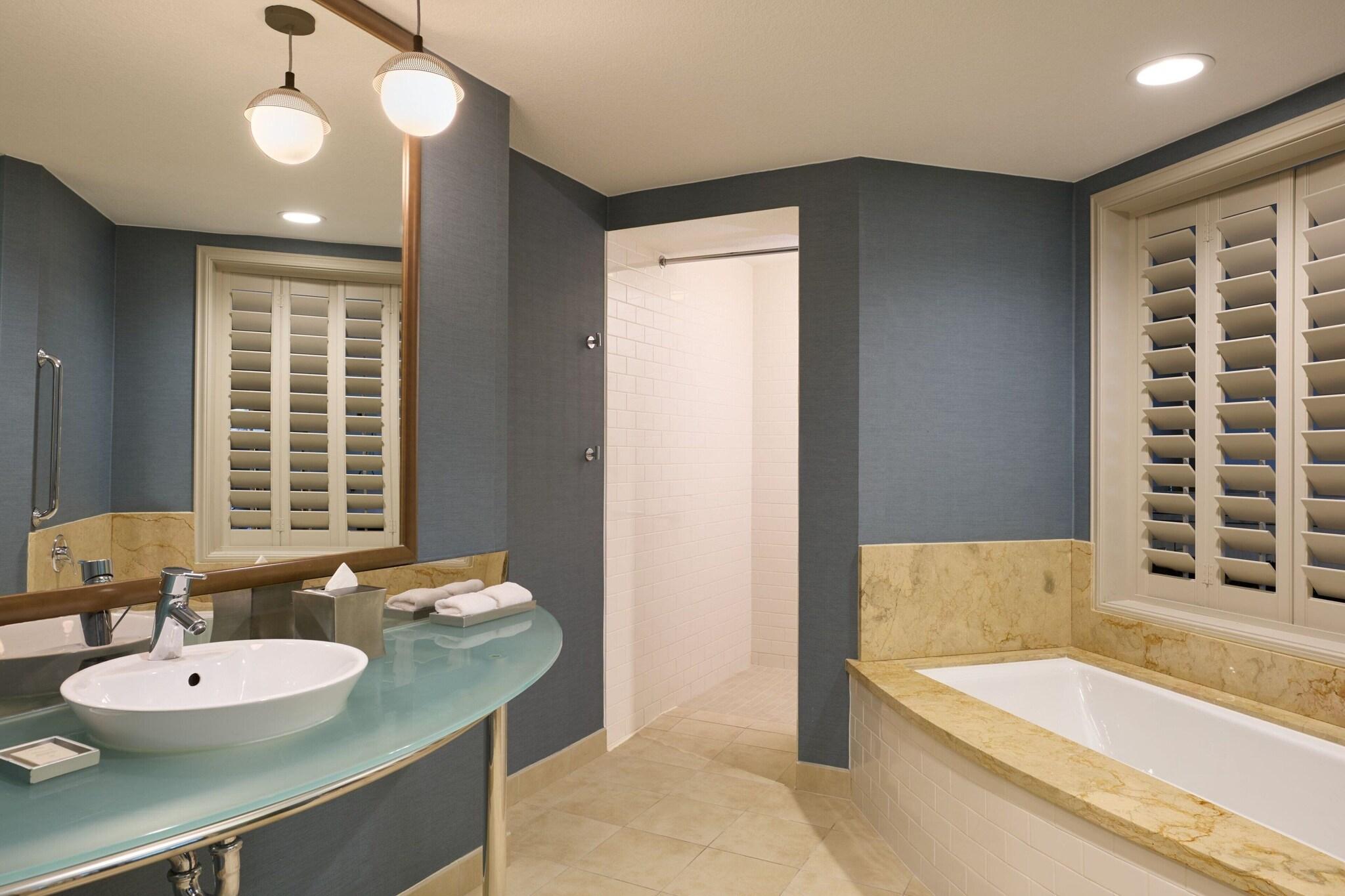 Suite Accessible Executive Room