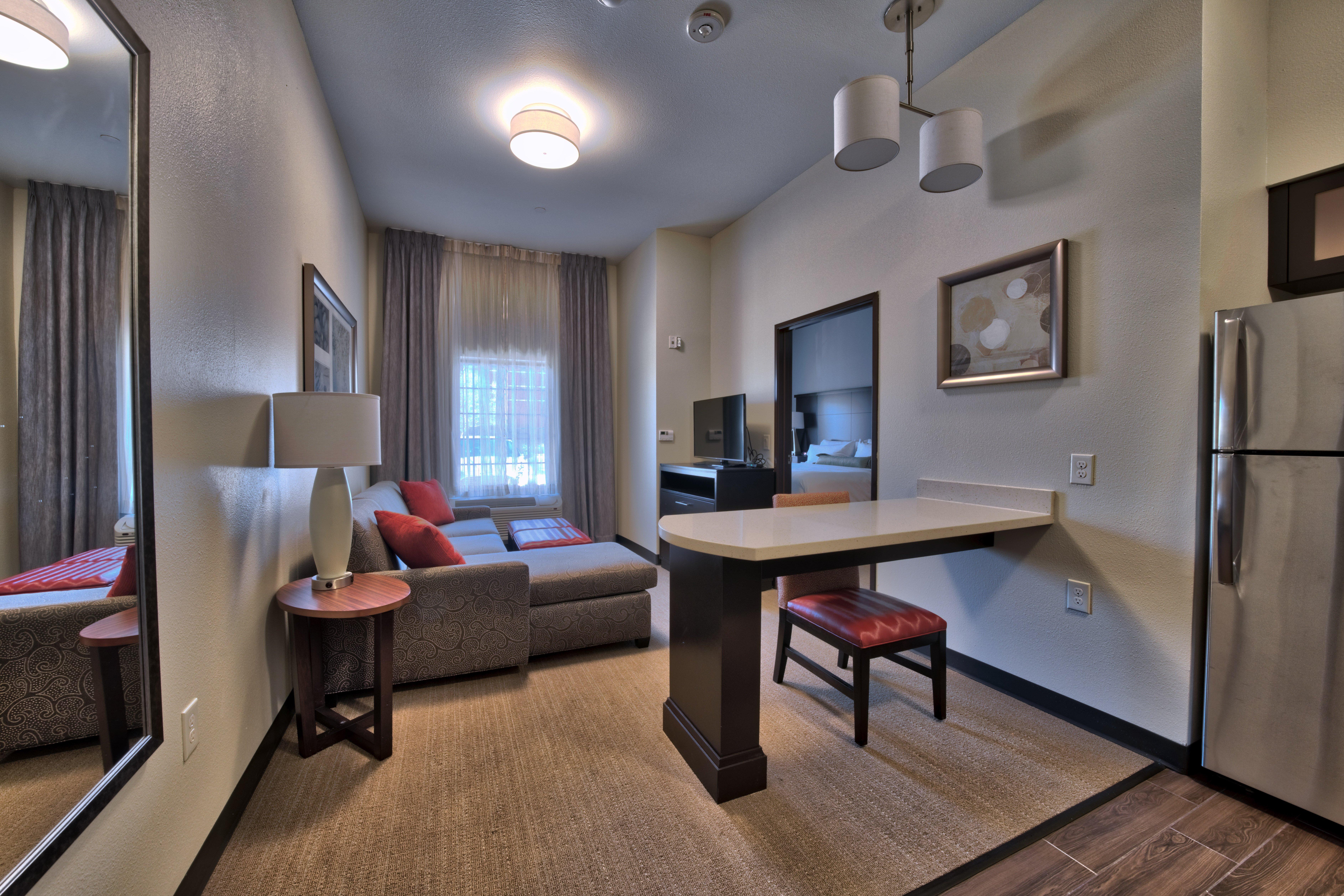 Suite Accessible King Size Bed