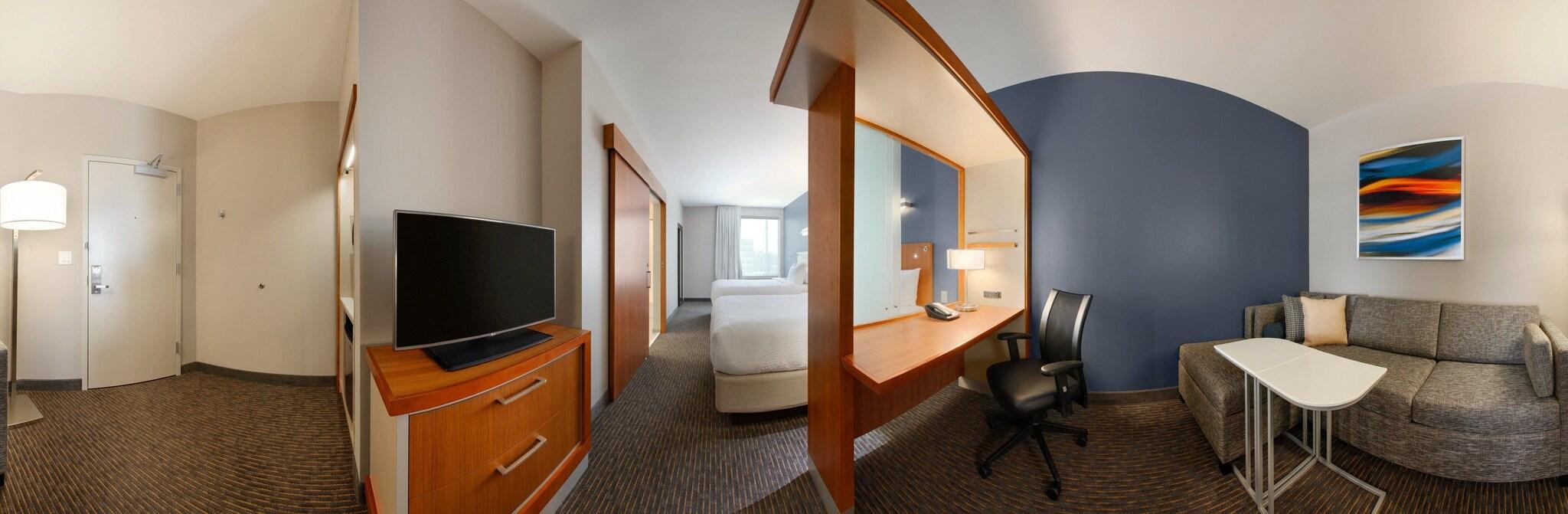 Suite Two Queen Beds