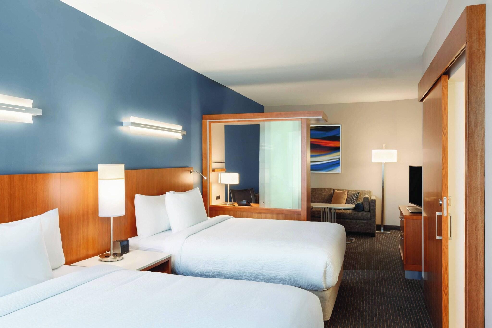 Suite Two Queen Beds