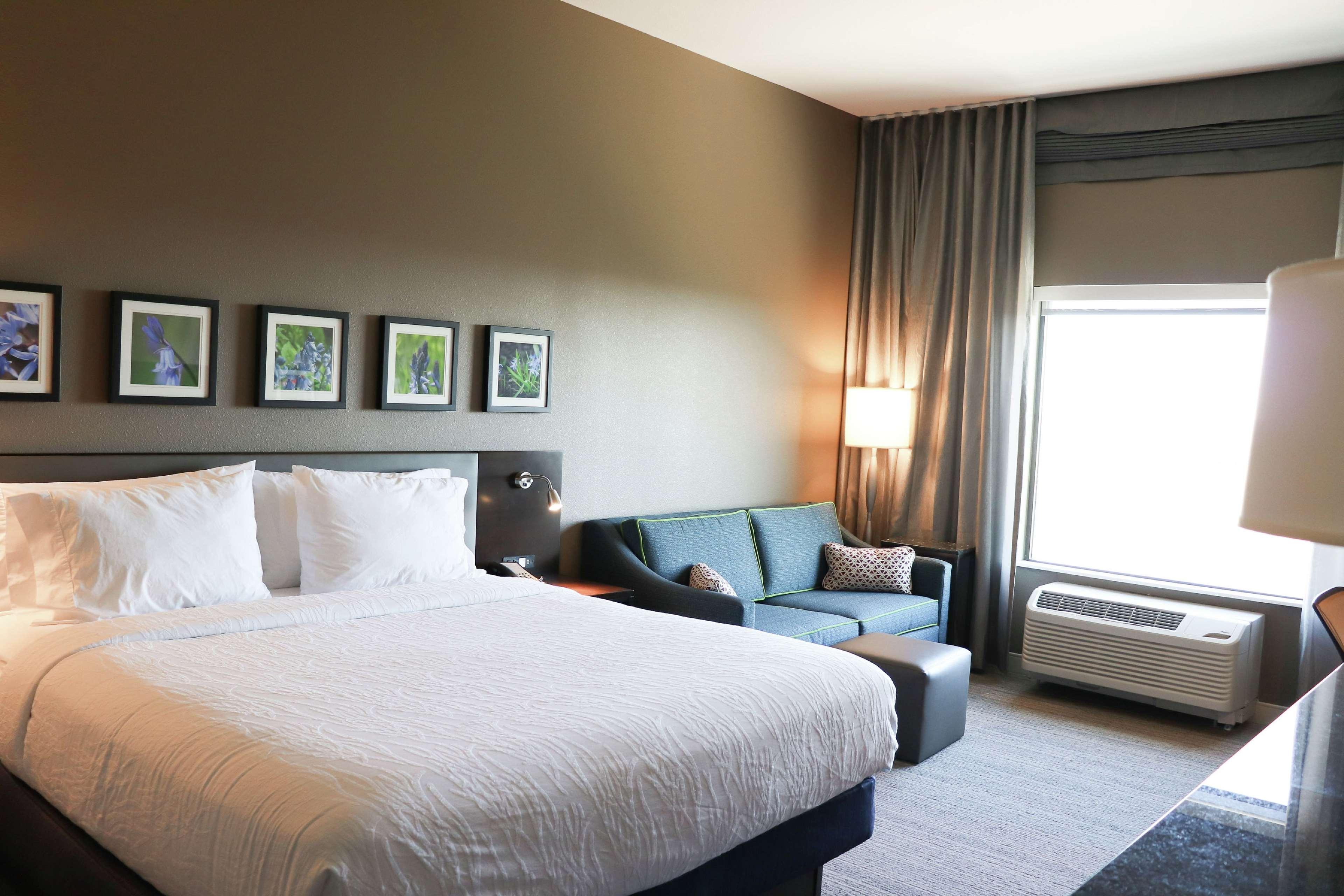 Double Deluxe King Bed