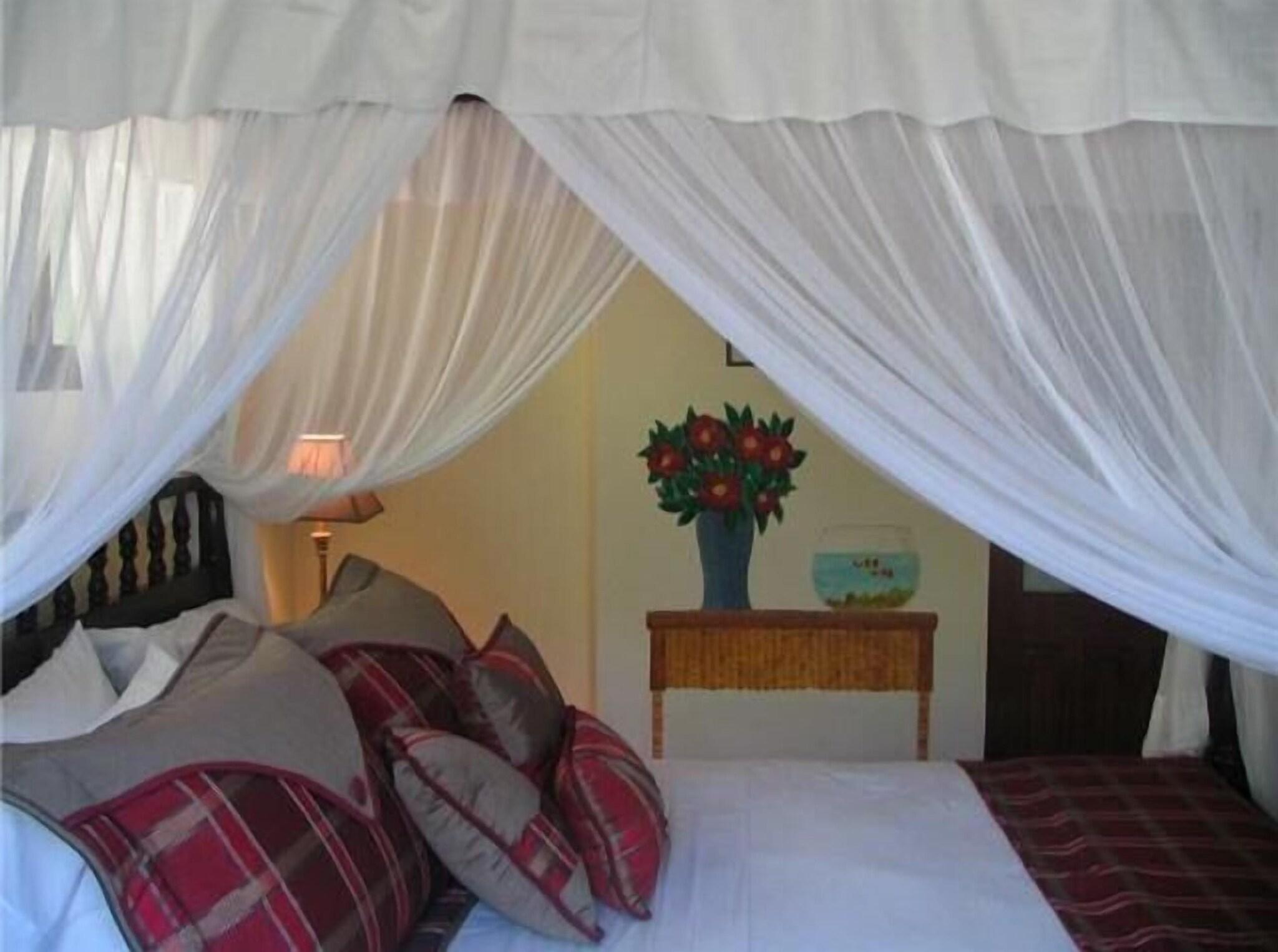 Suite Queen Size Bed