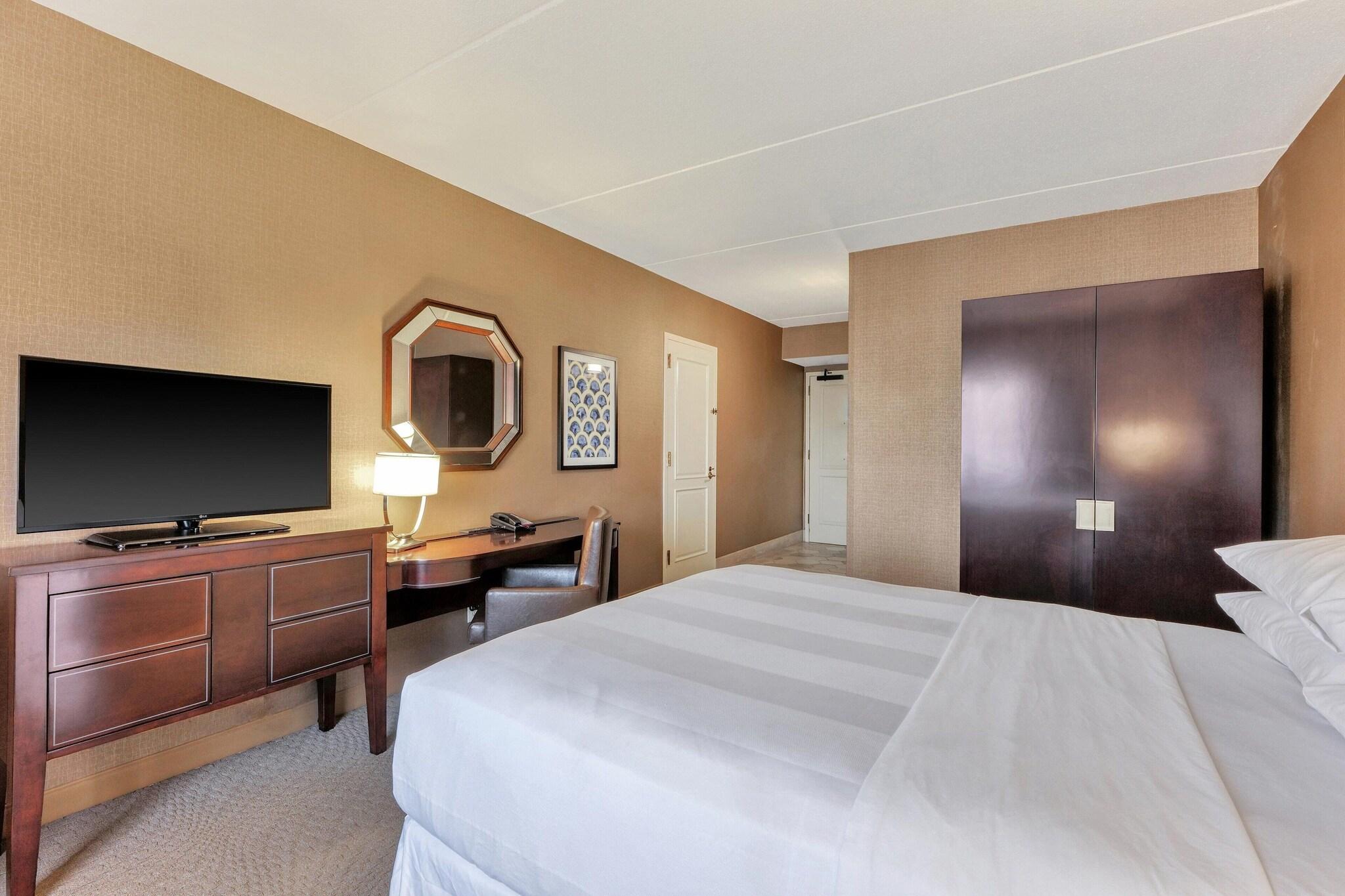 Double Queen Size Bed