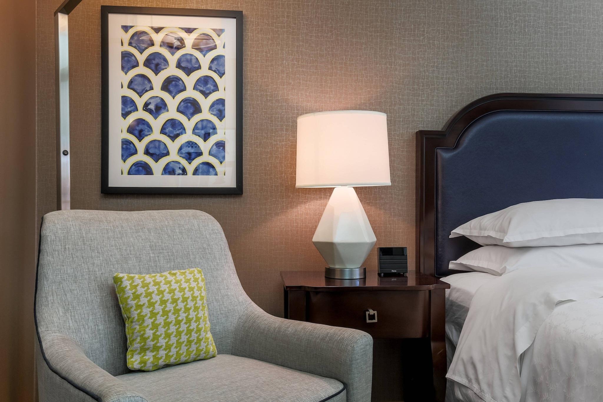 Double Queen Size Bed