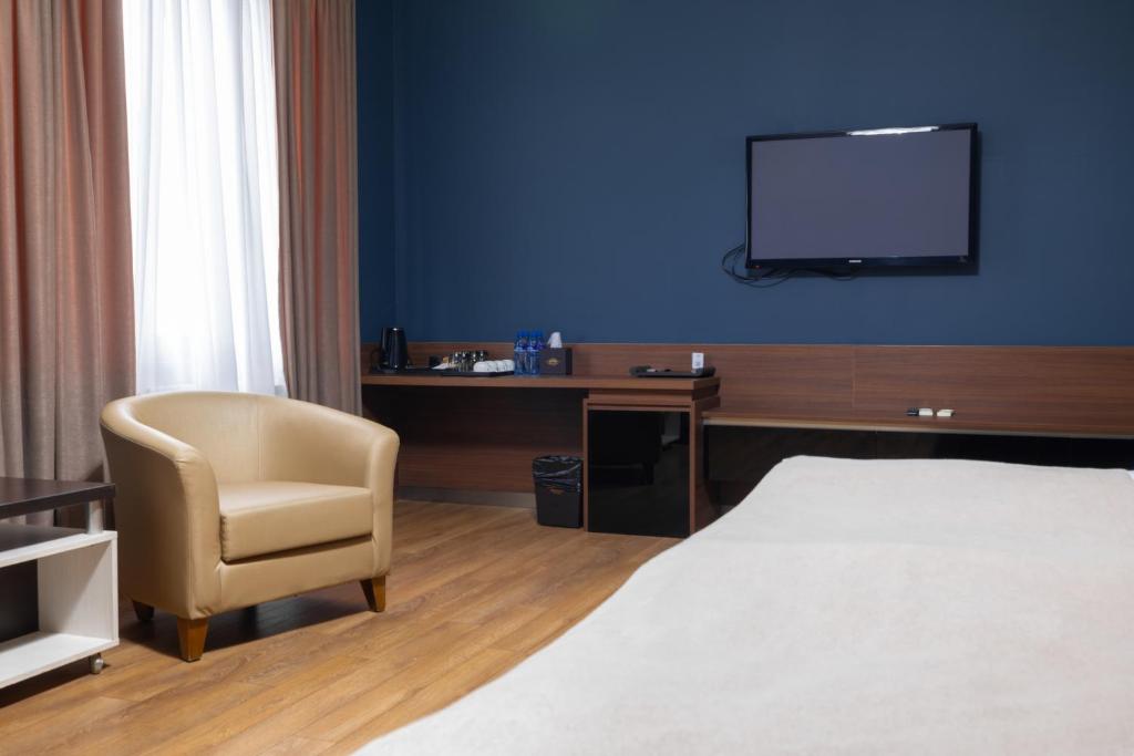 Family Room Standard