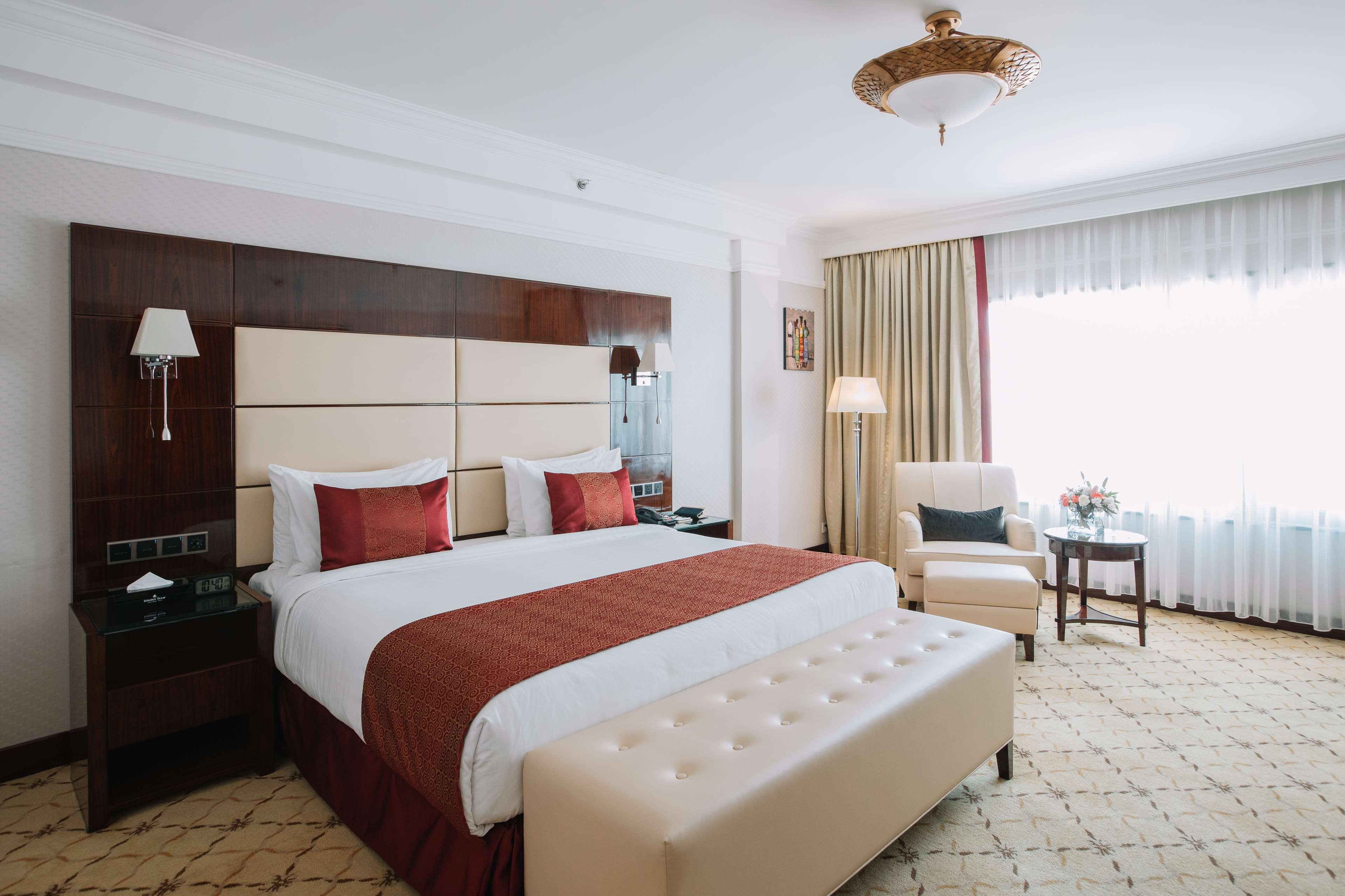 Double Deluxe King Bed