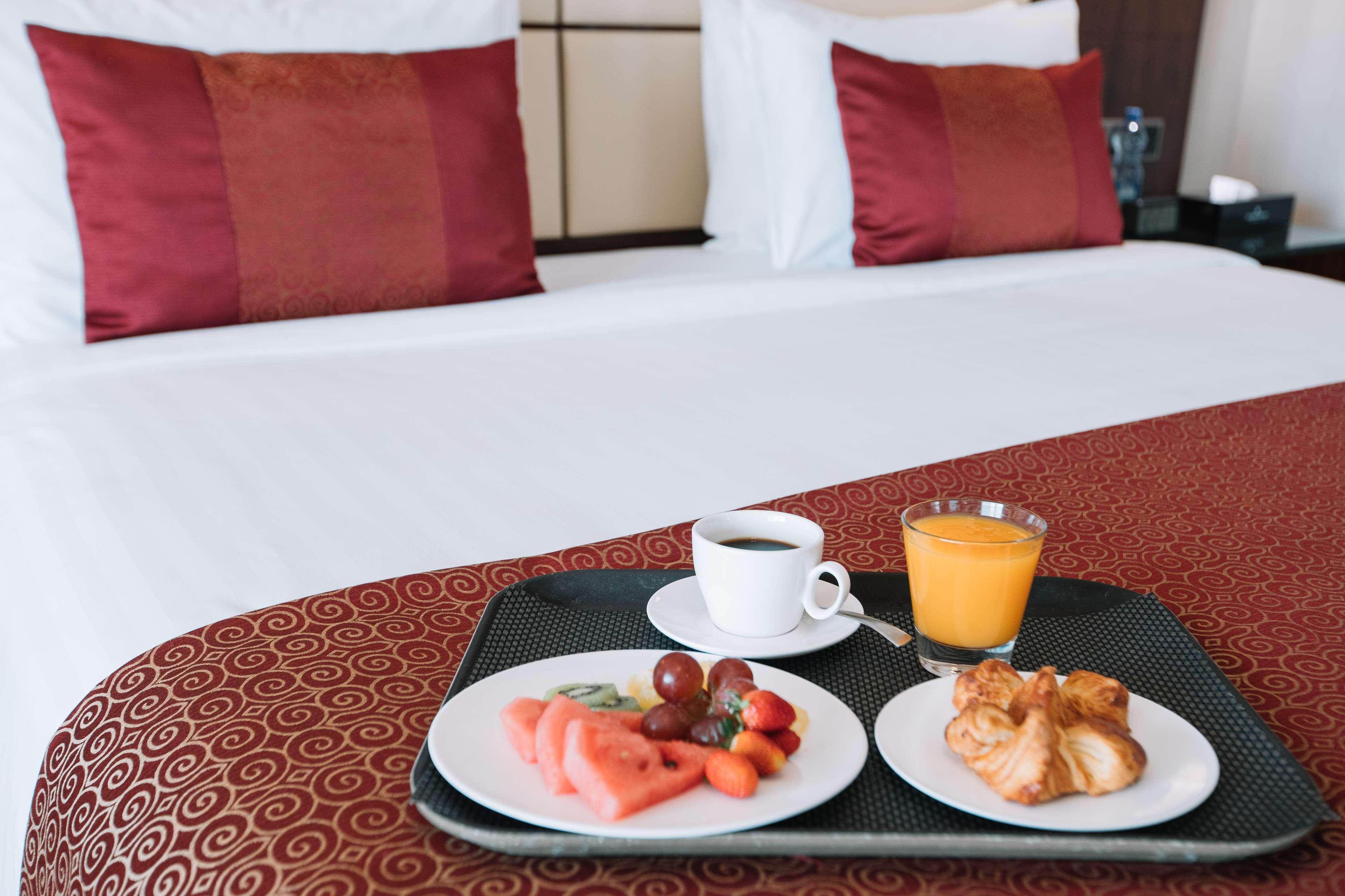 Double Deluxe King Bed