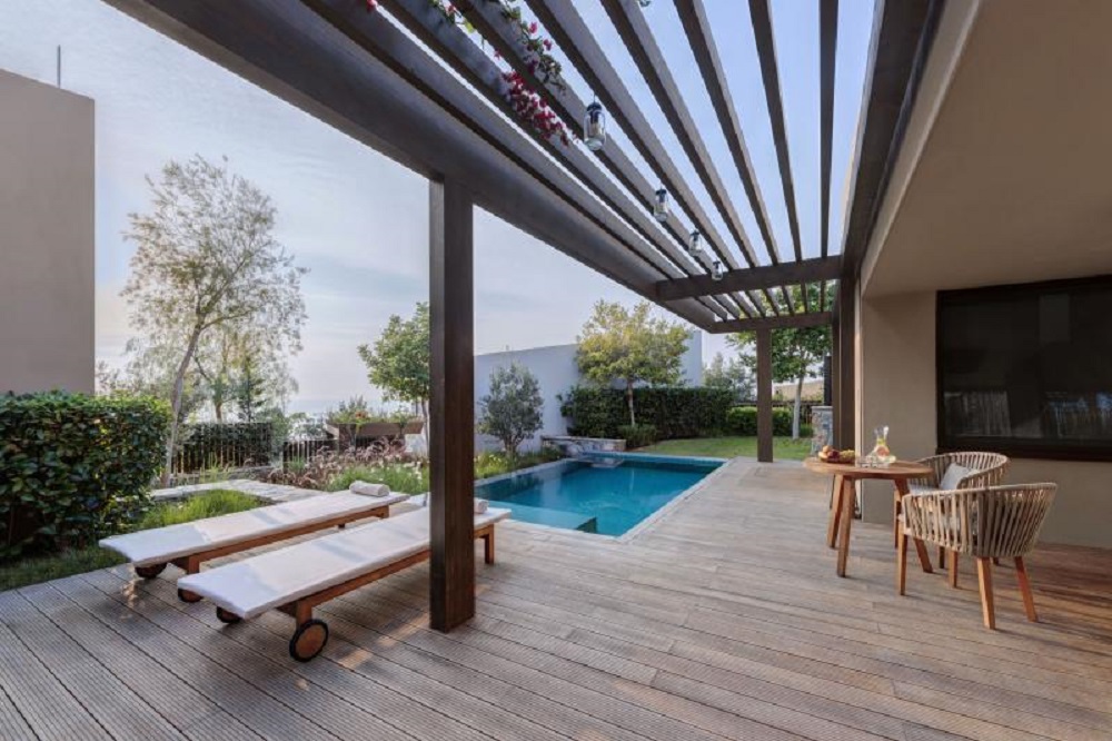 Family Room Pool View