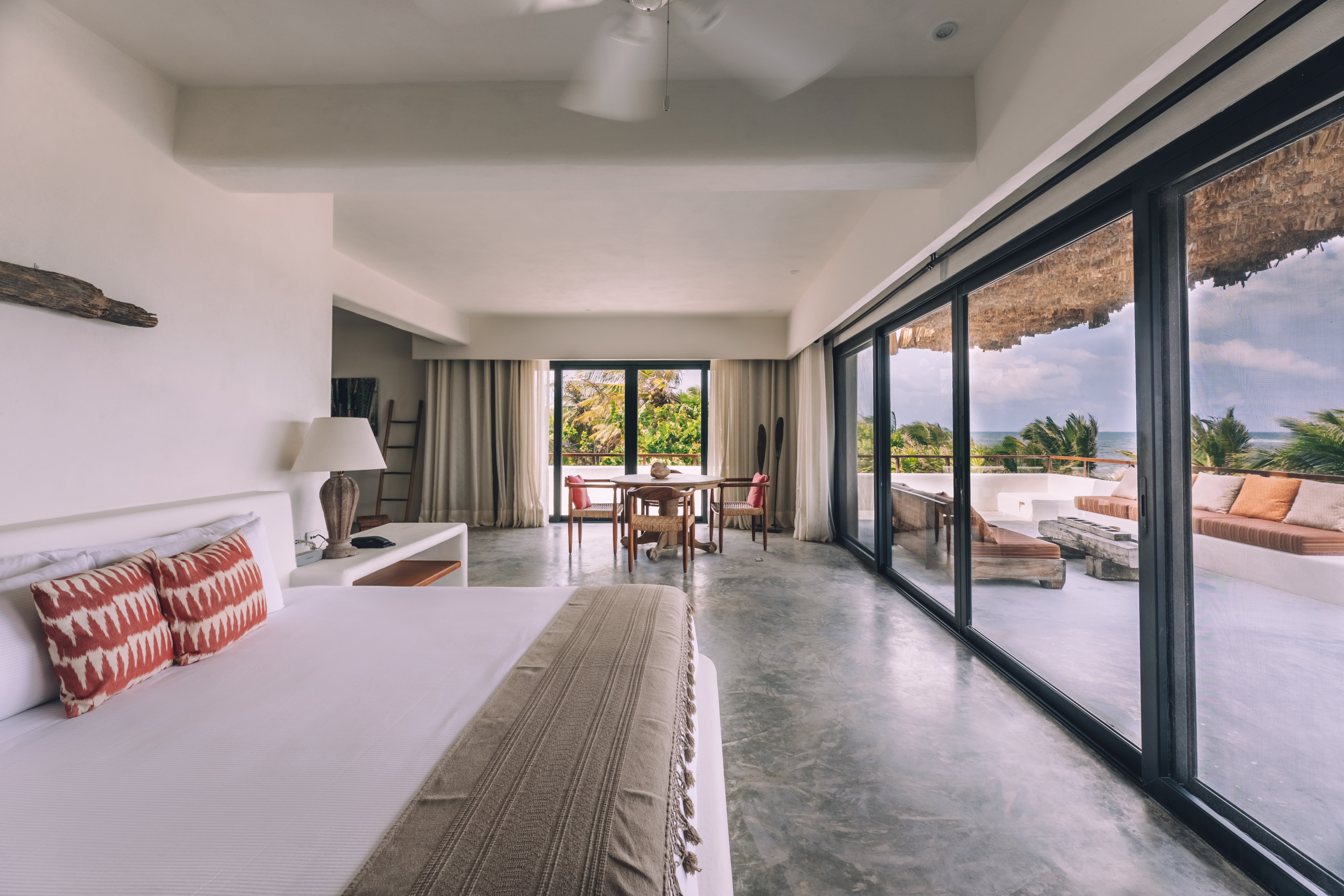 Suite Deluxe Beach Front