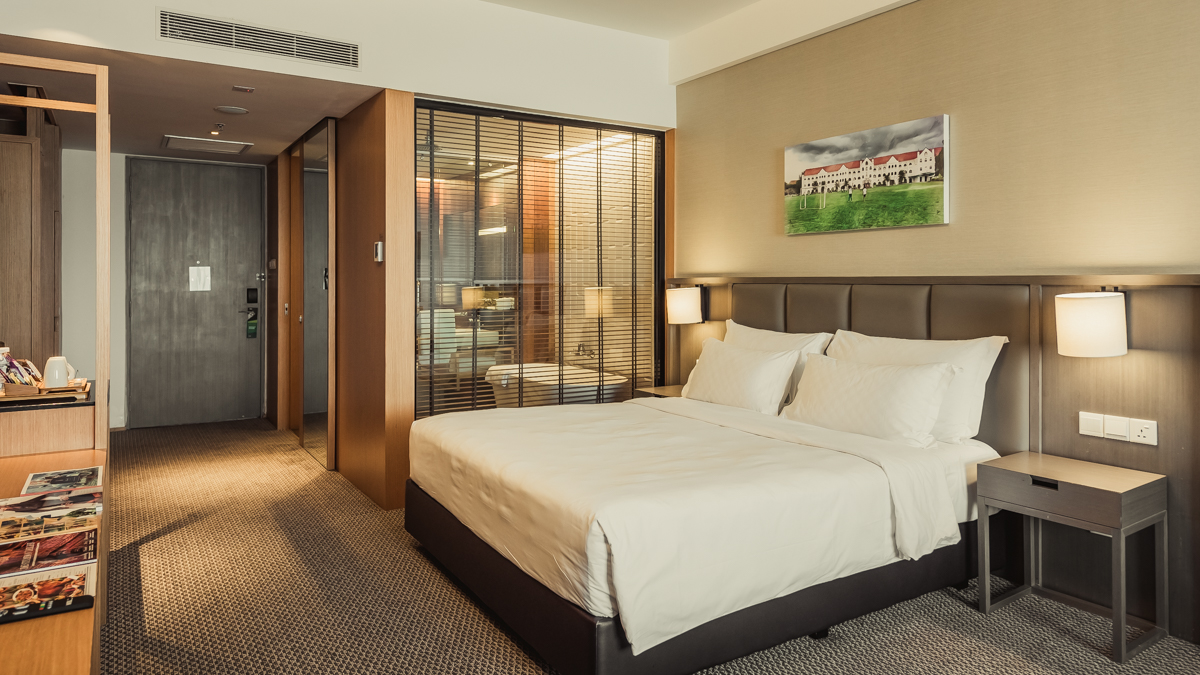 Studio King Bed with Jacuzzi