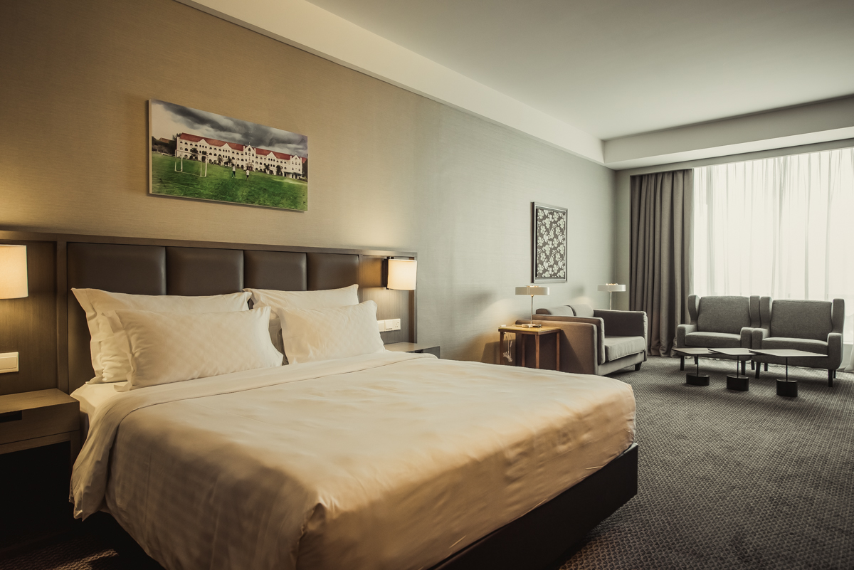 Studio King Bed with Jacuzzi