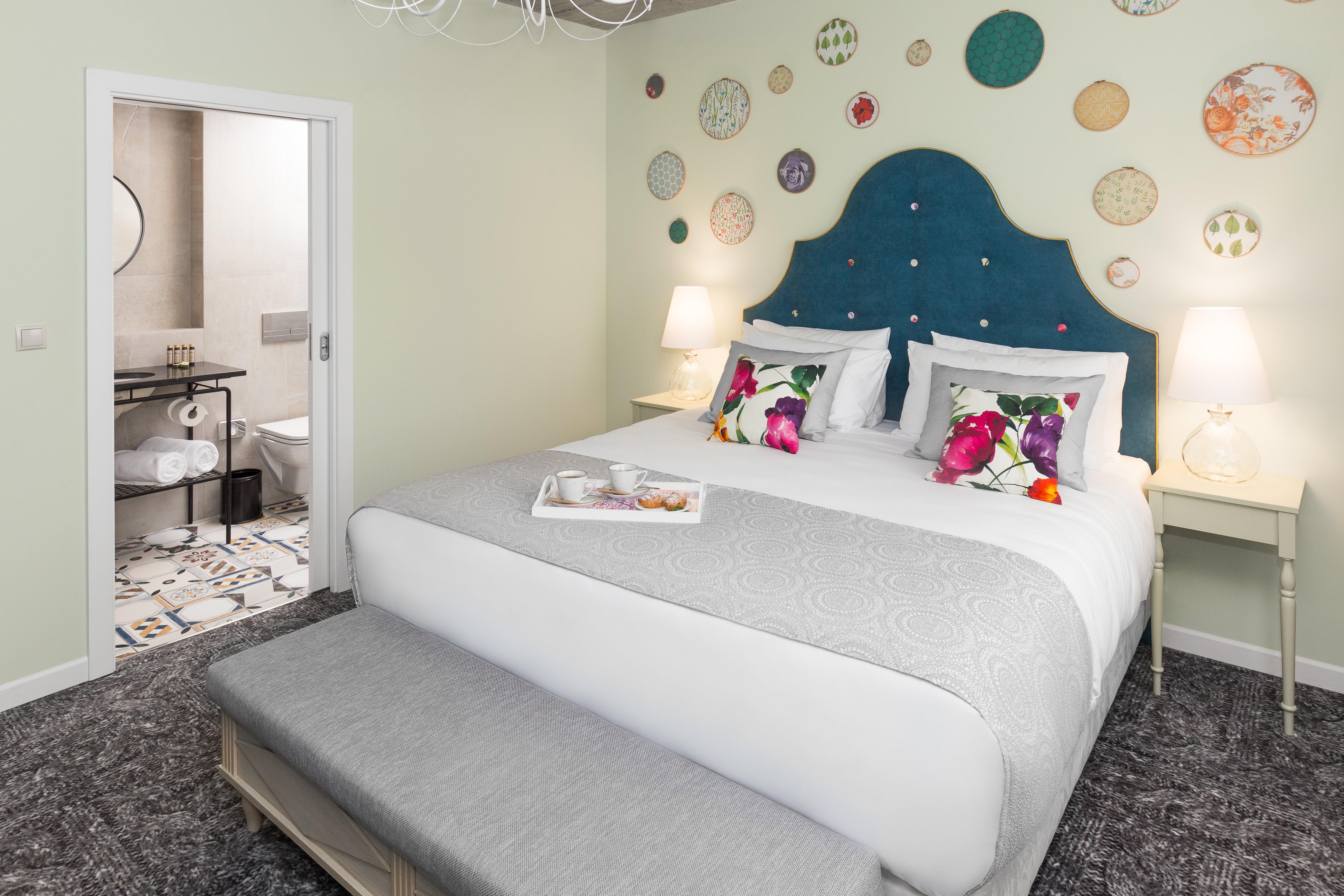 Double King Size Bed