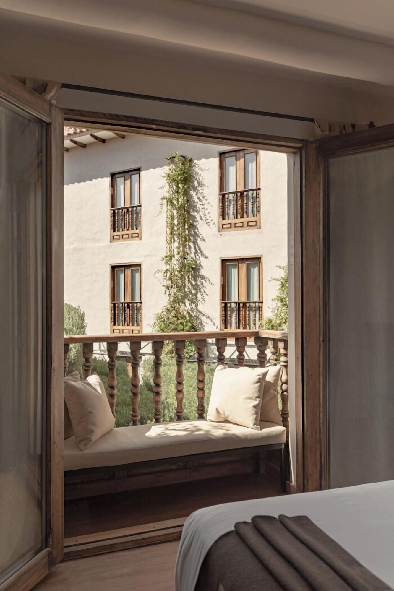 Double Superior King Bed