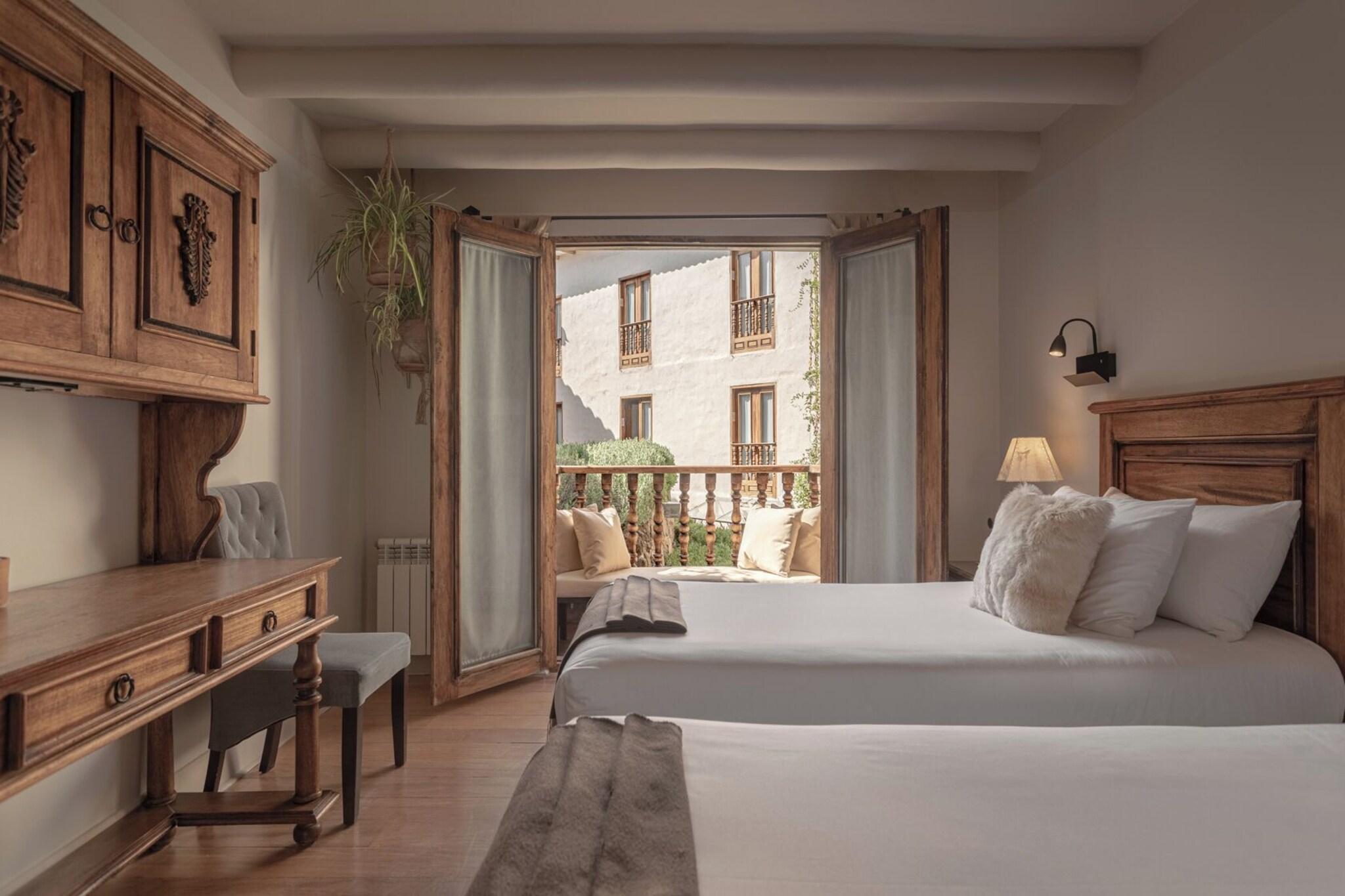 Double Superior King Bed