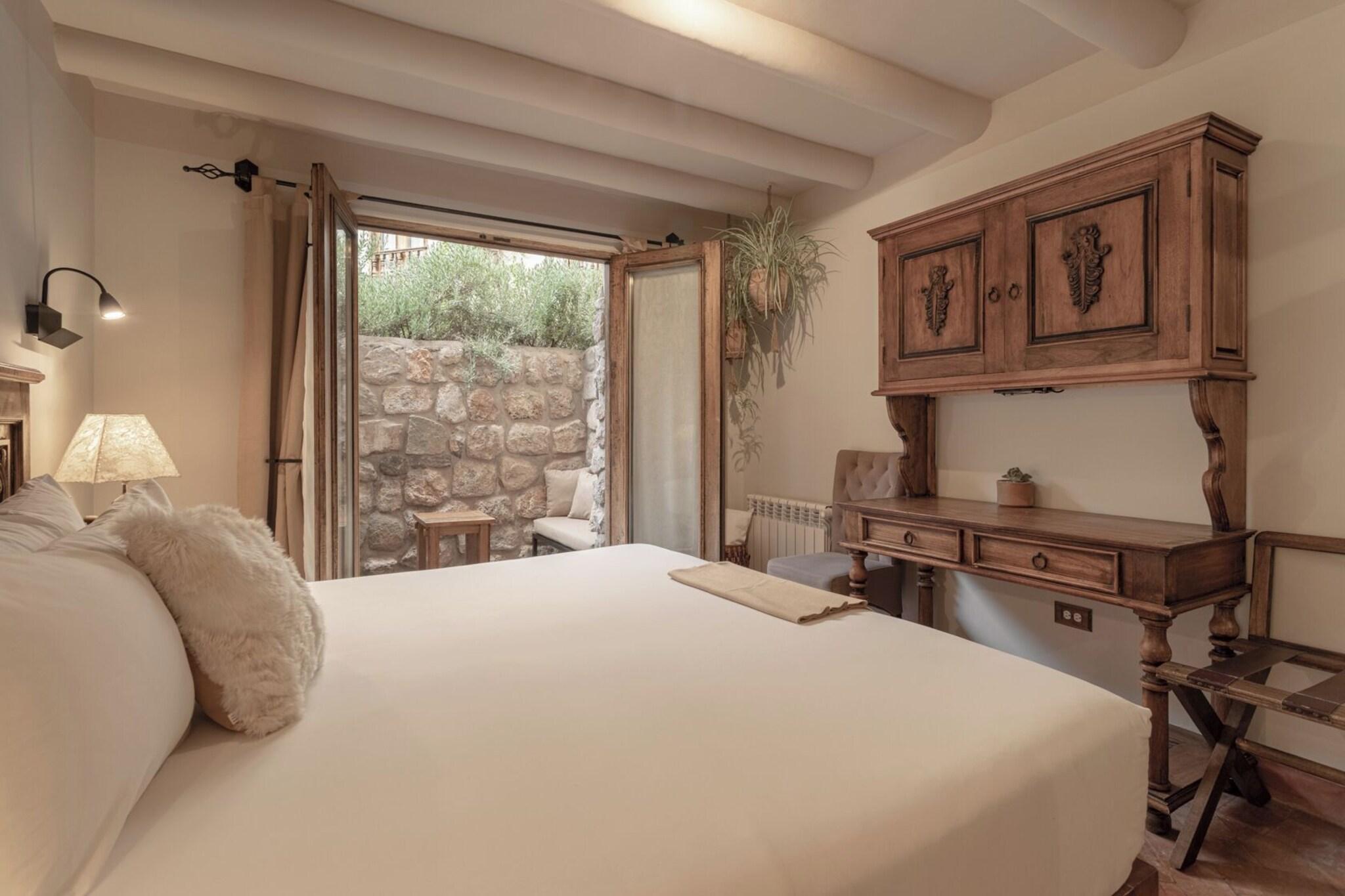 Double King Size Bed