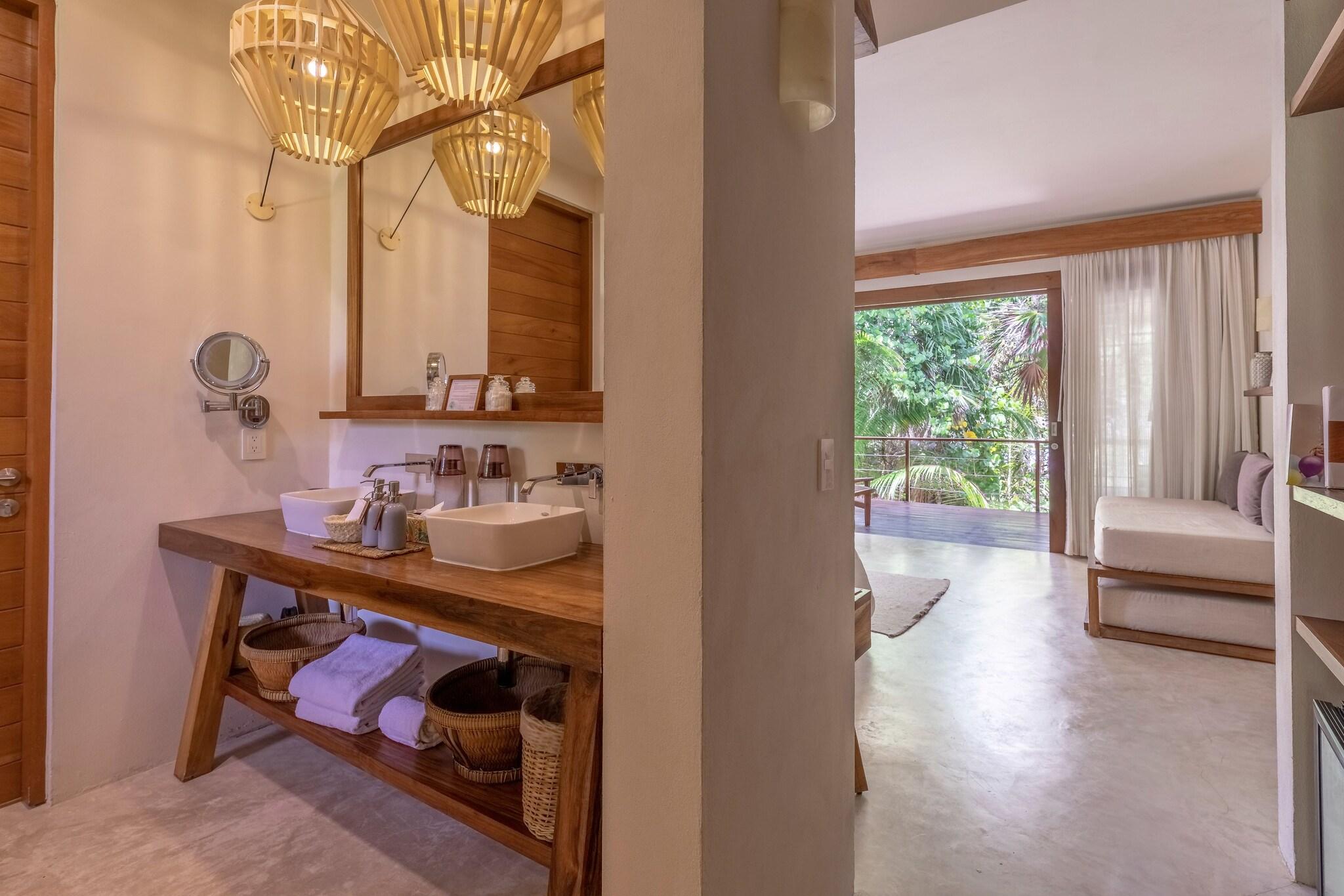 Suite Garden View King Bed