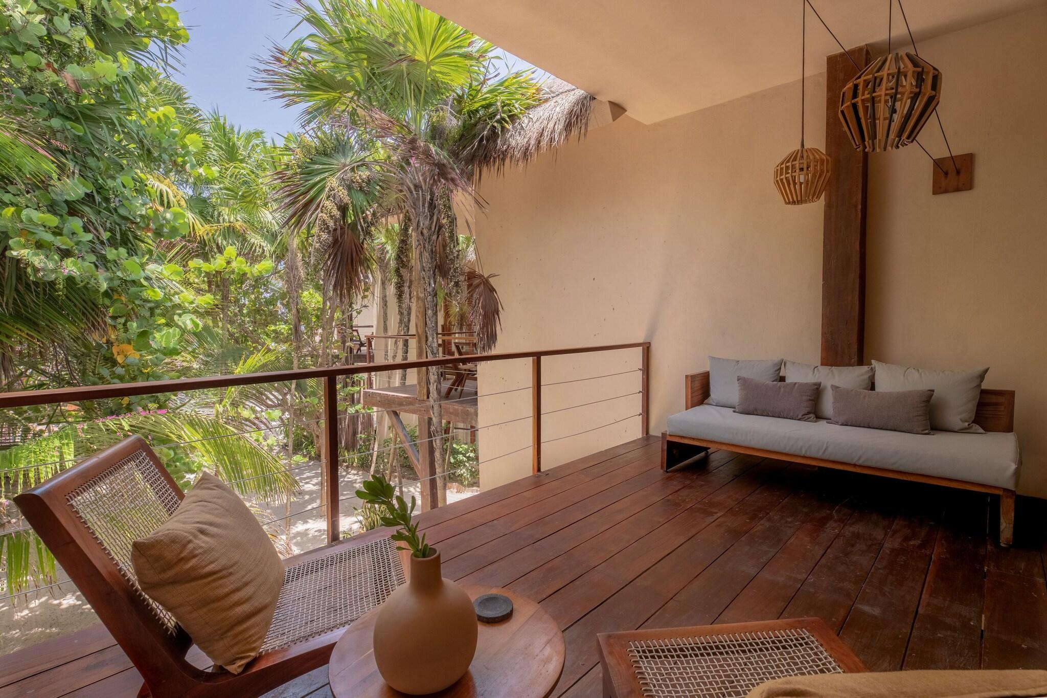 Suite Garden View King Bed