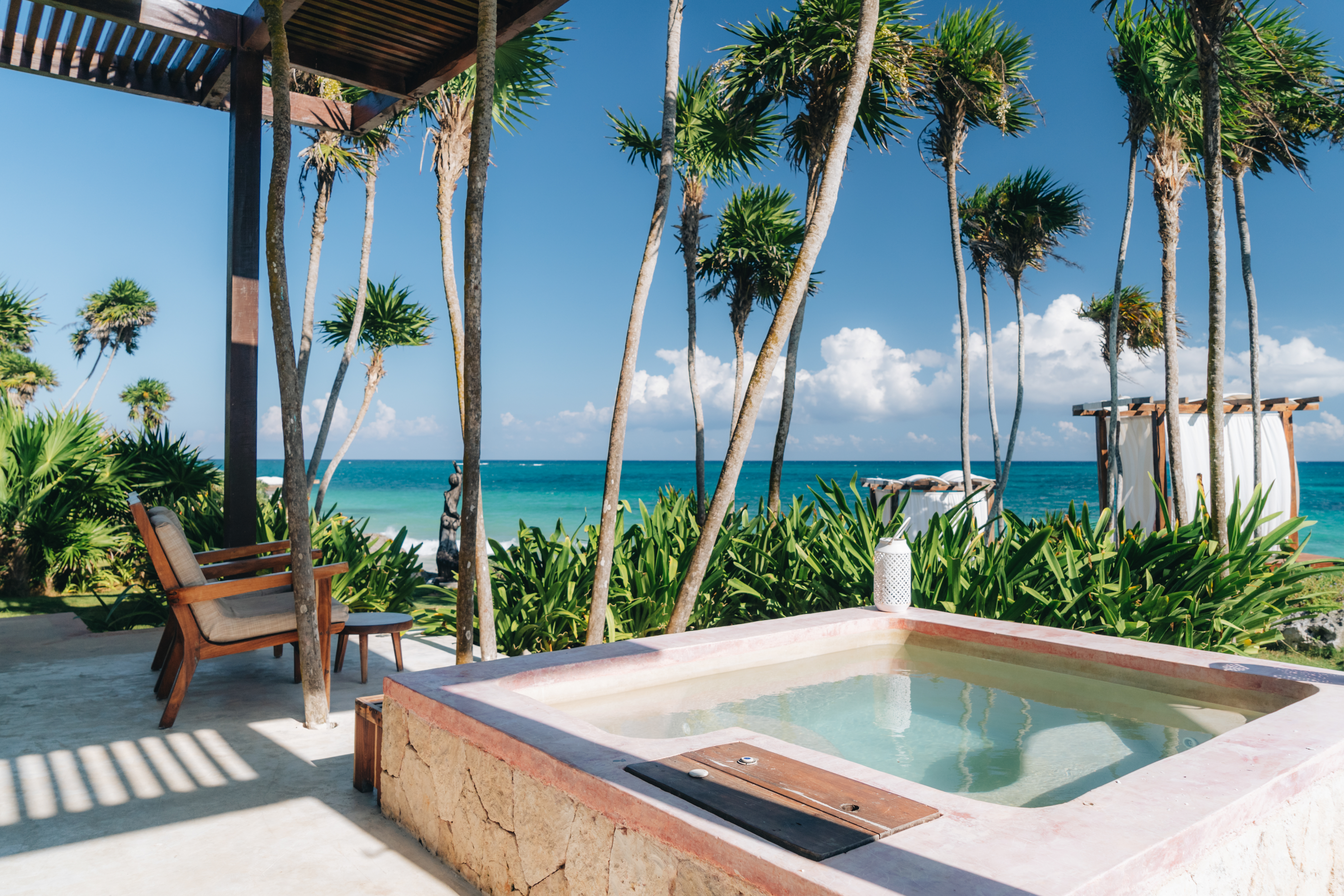 Room Ocean Front King Bed