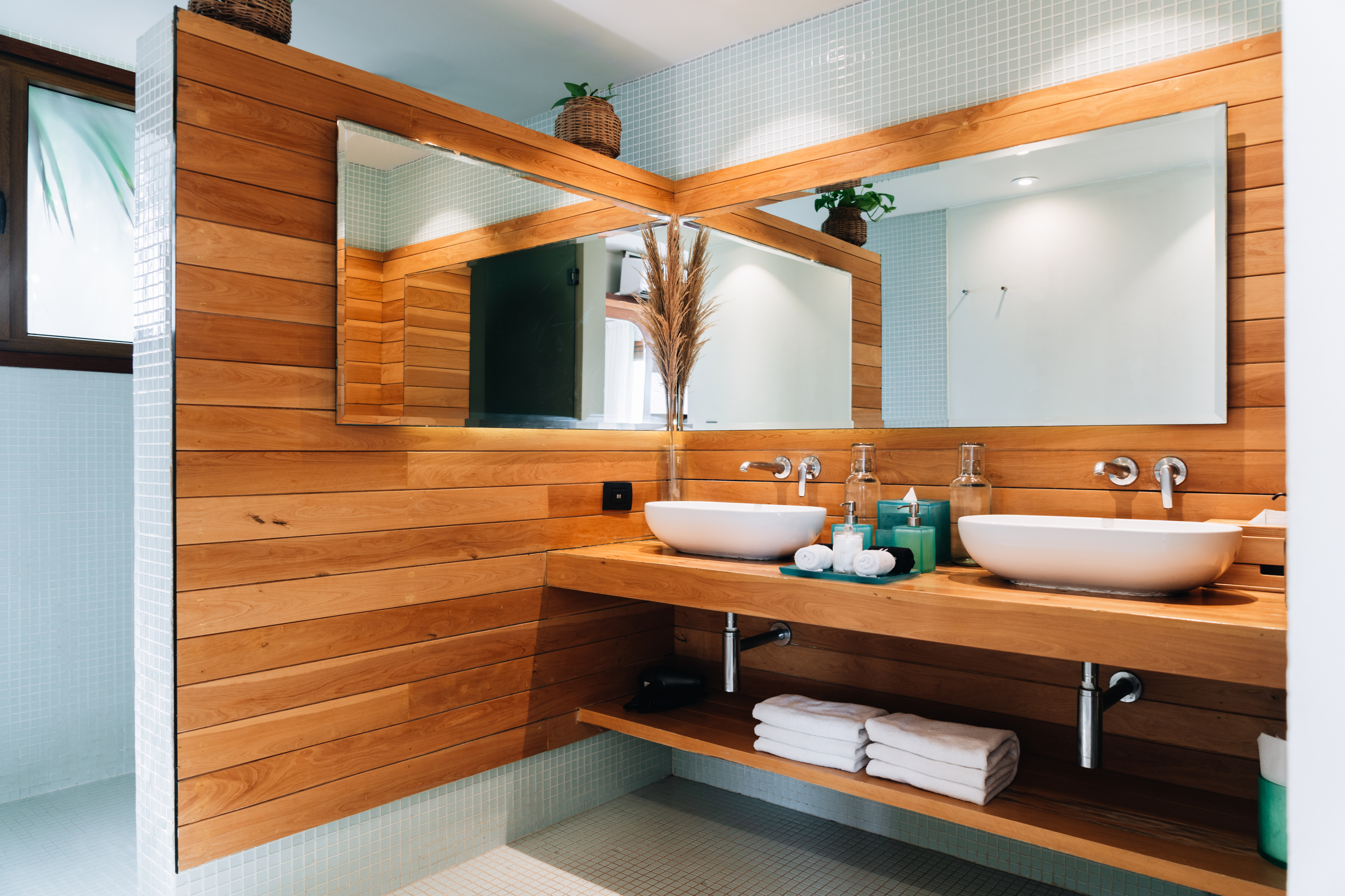 Room Ocean Front King Bed