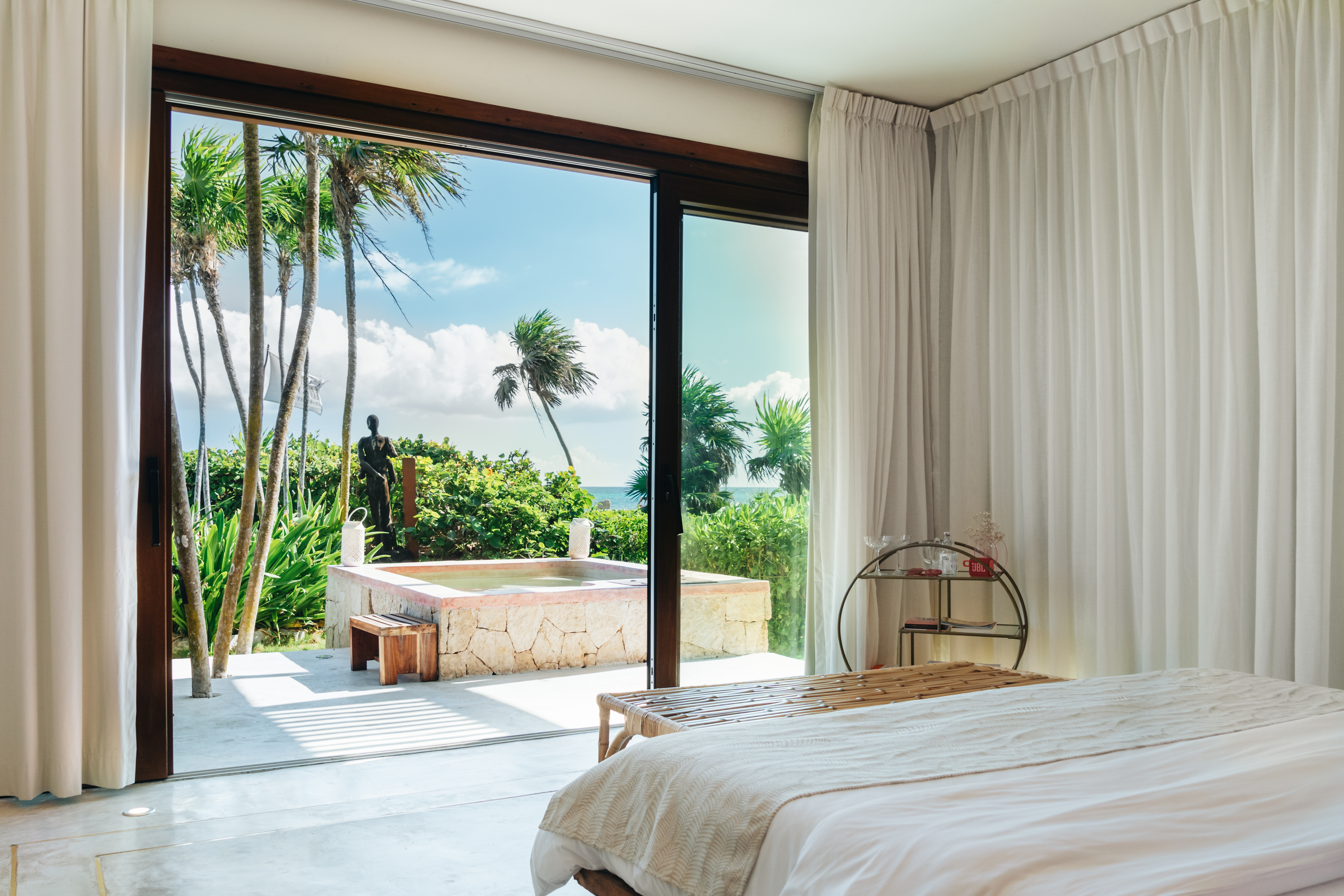 Room Ocean Front King Bed