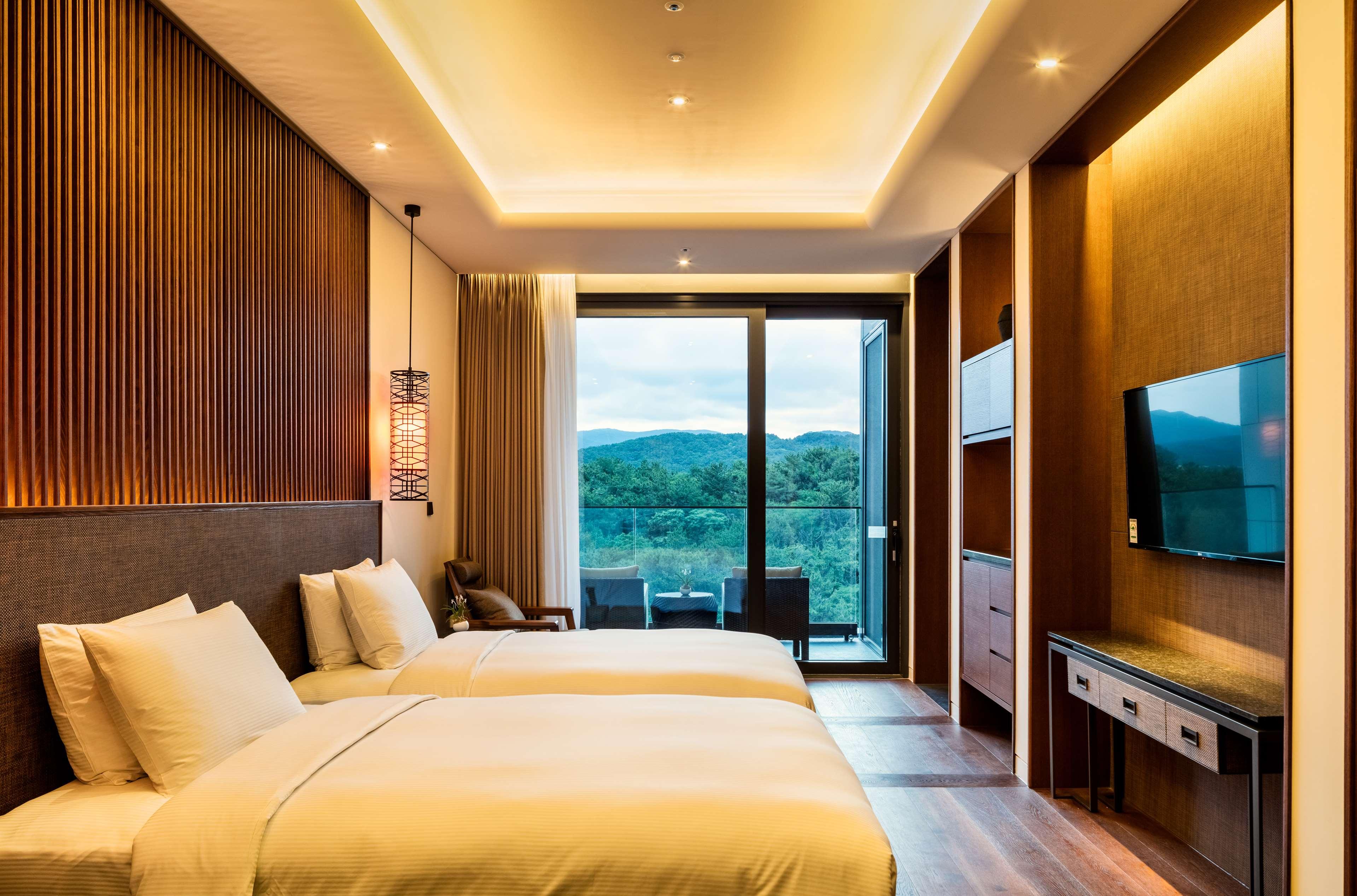 Double Premium King Bed