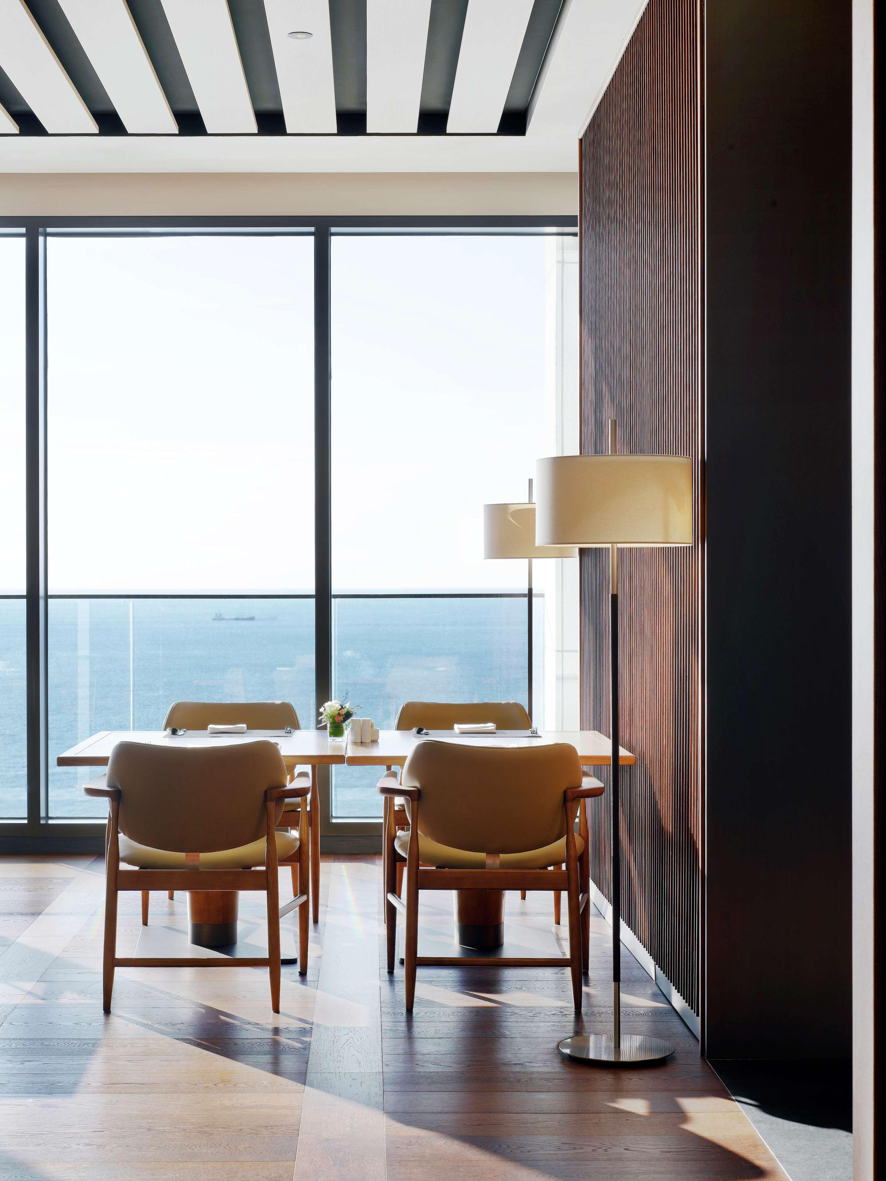 Double Executive King Bed