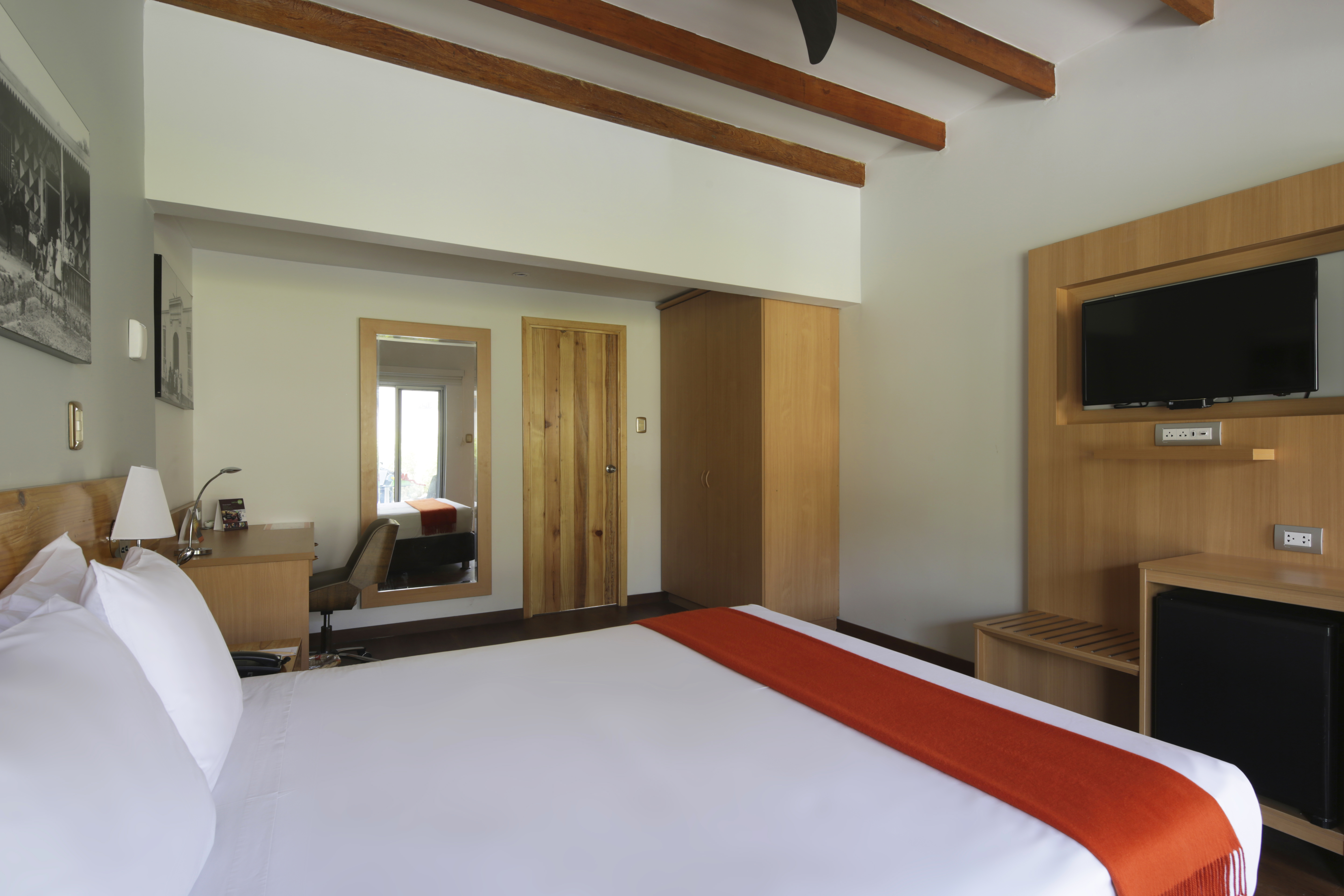 Double Superior Queen Bed