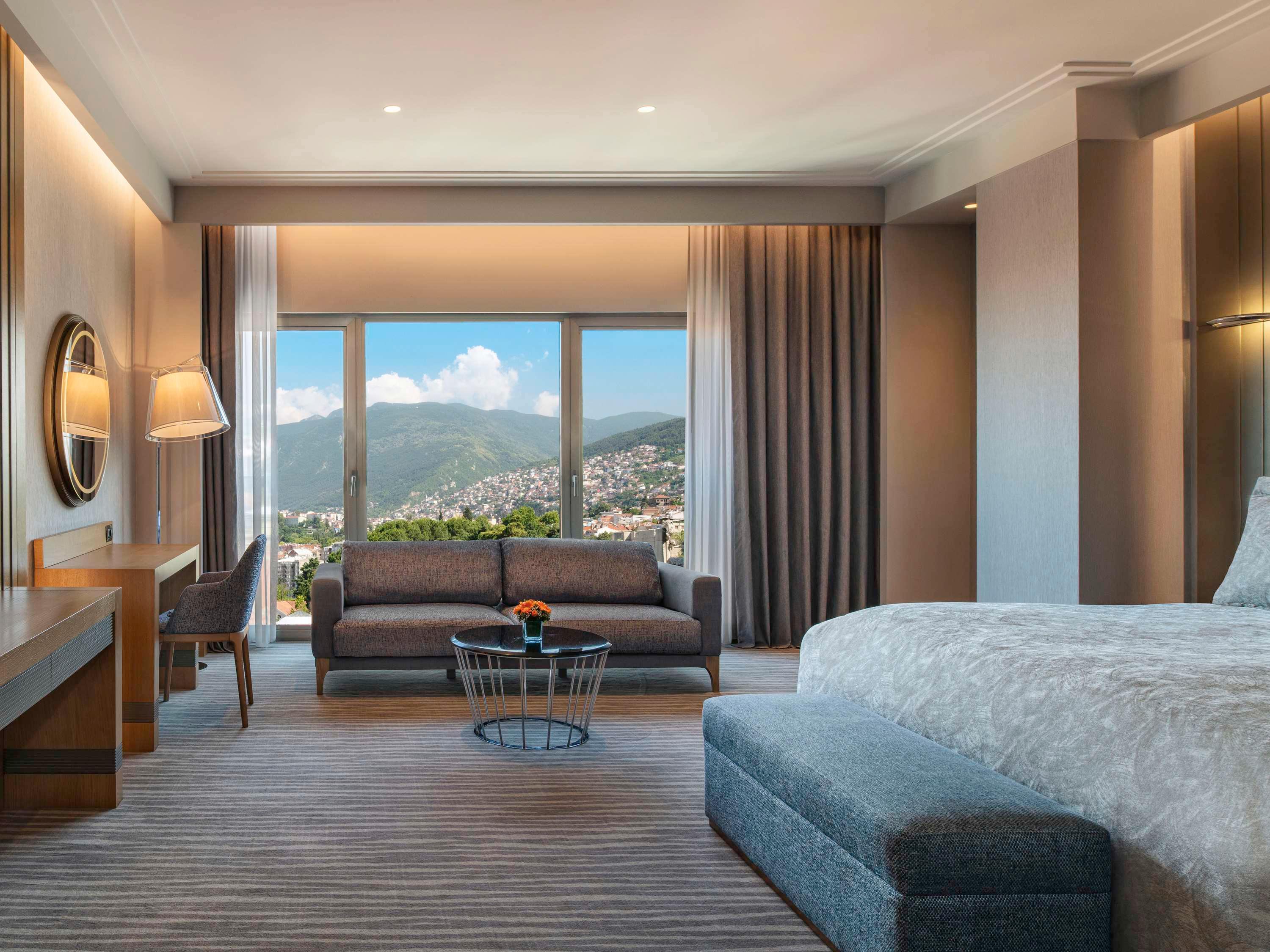 Junior Suite King Size Bed