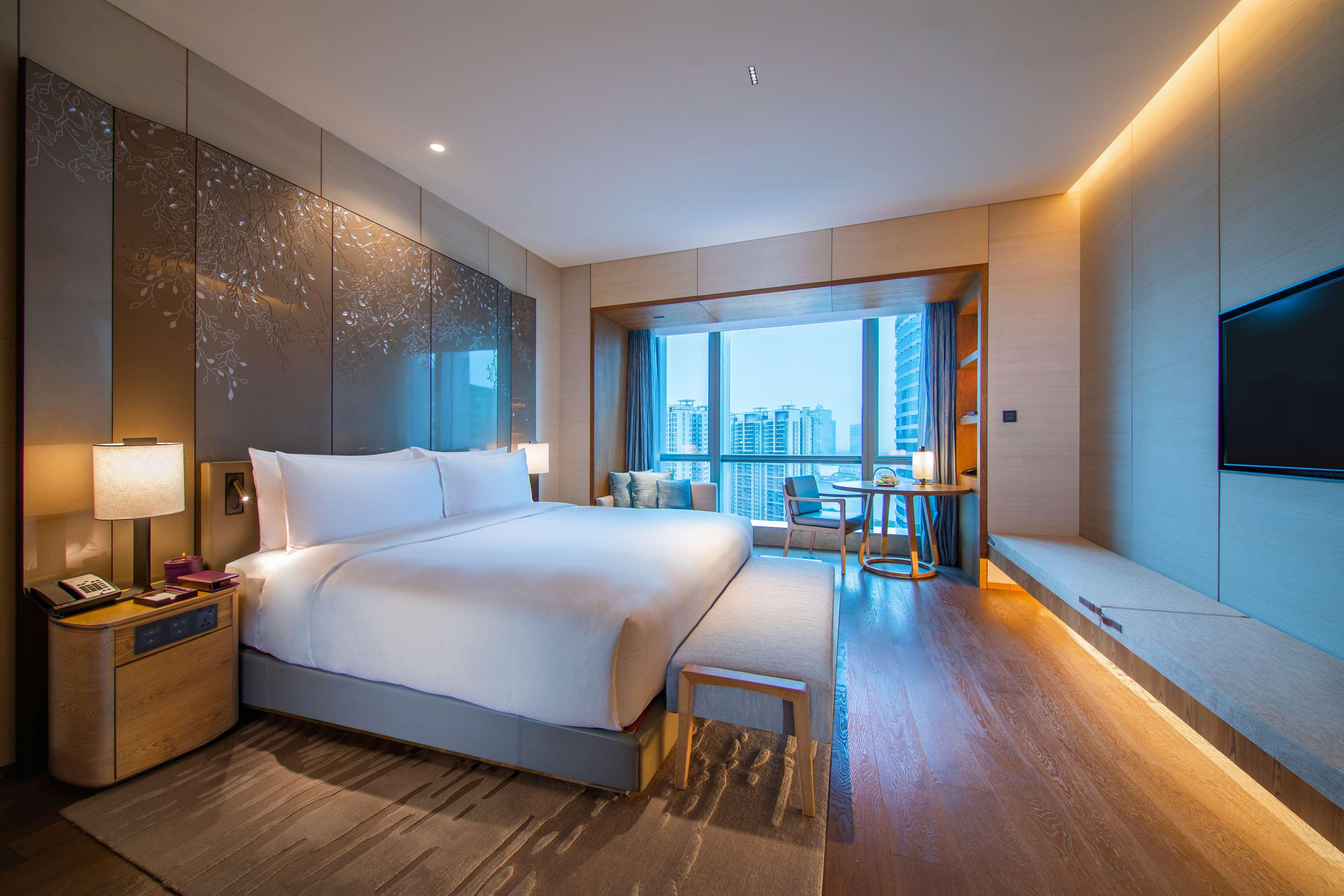 Room Executive King Bed