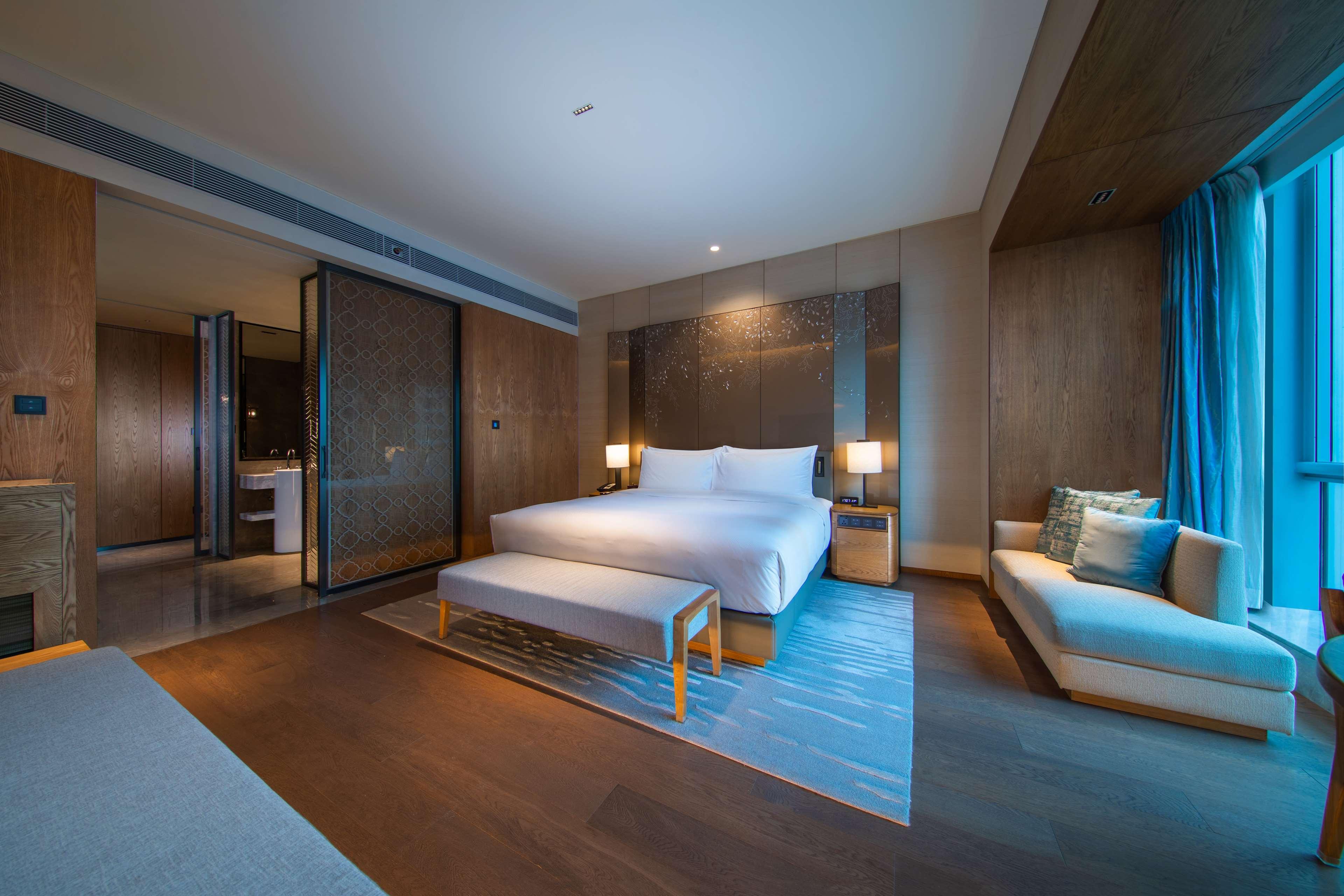 Family Room Deluxe