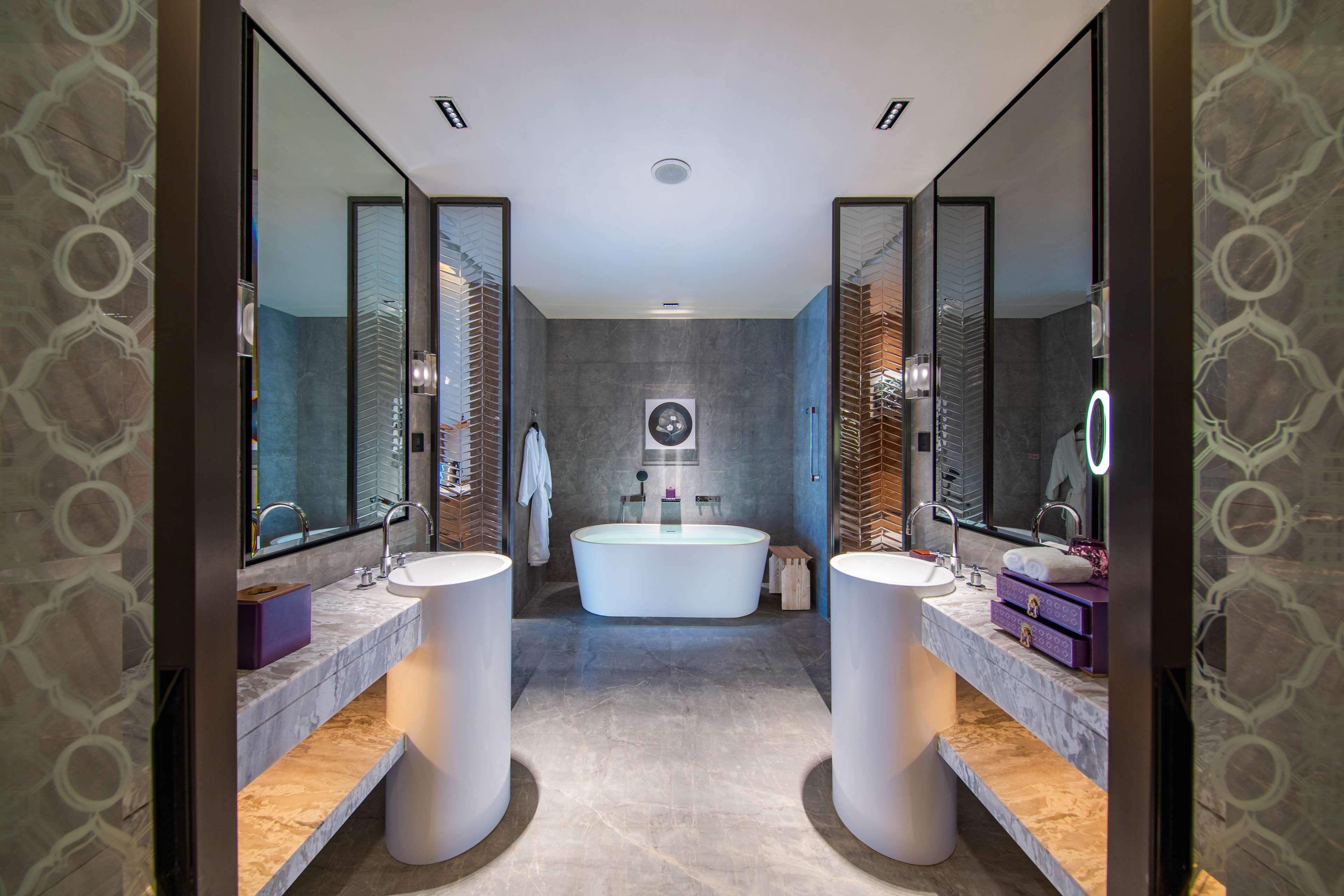 Twin Deluxe River View