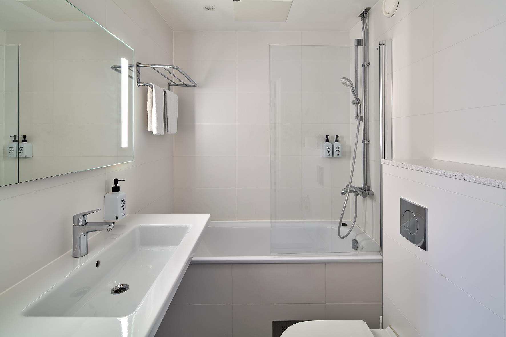 Double Queen Size Bed