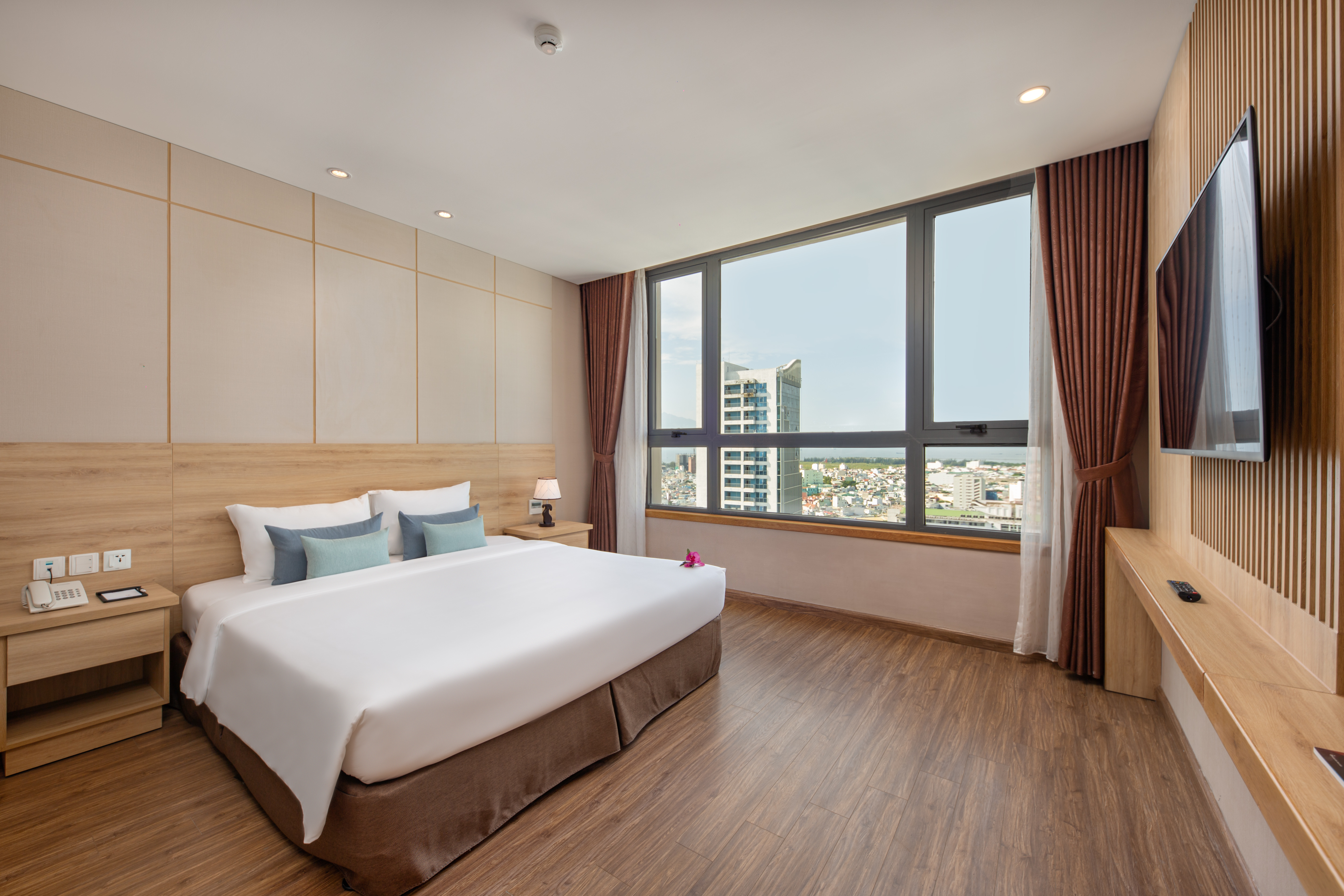 Double Deluxe City View