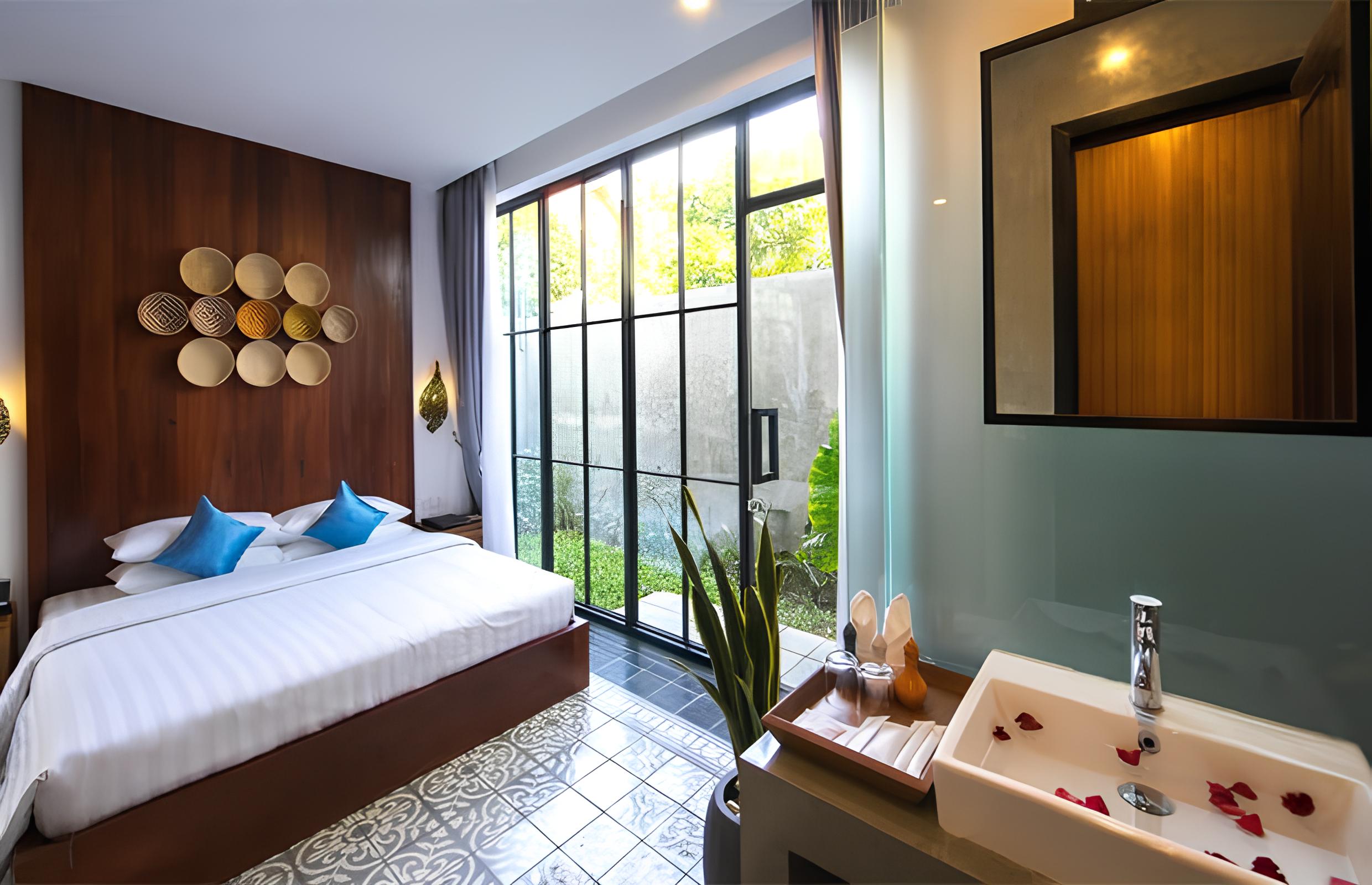 Double Deluxe King Bed