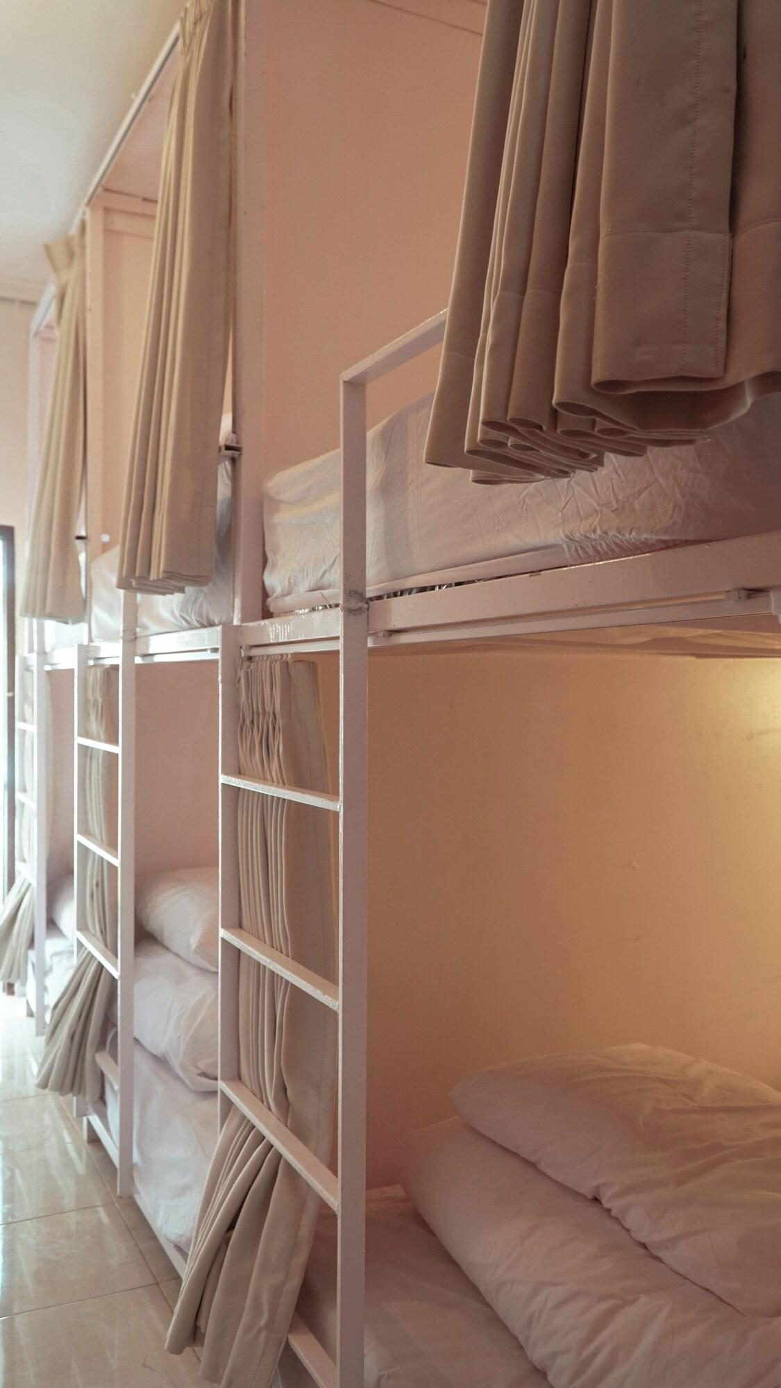 Bed in Dormitory Standard