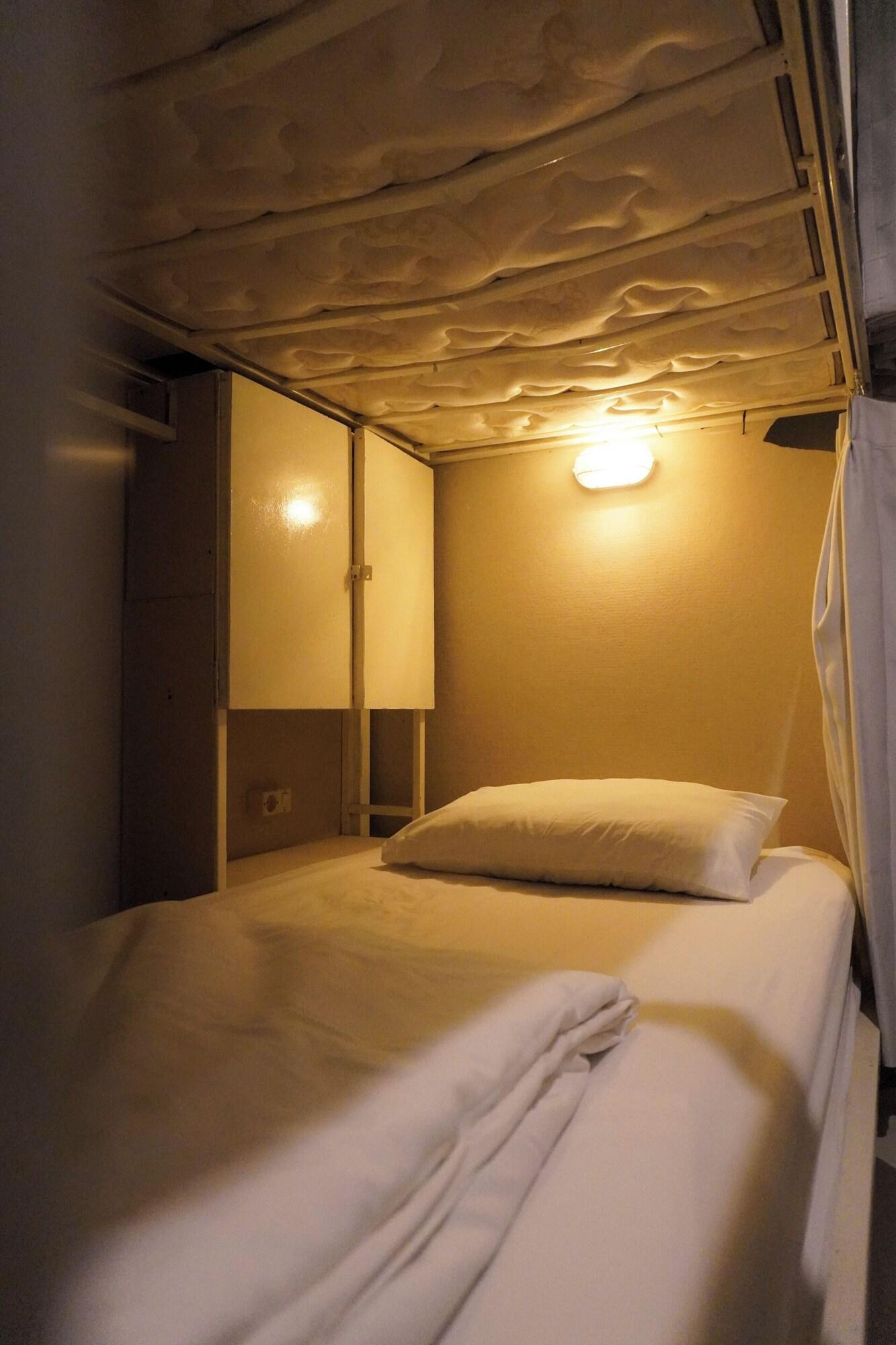 Bed in Dormitory Standard